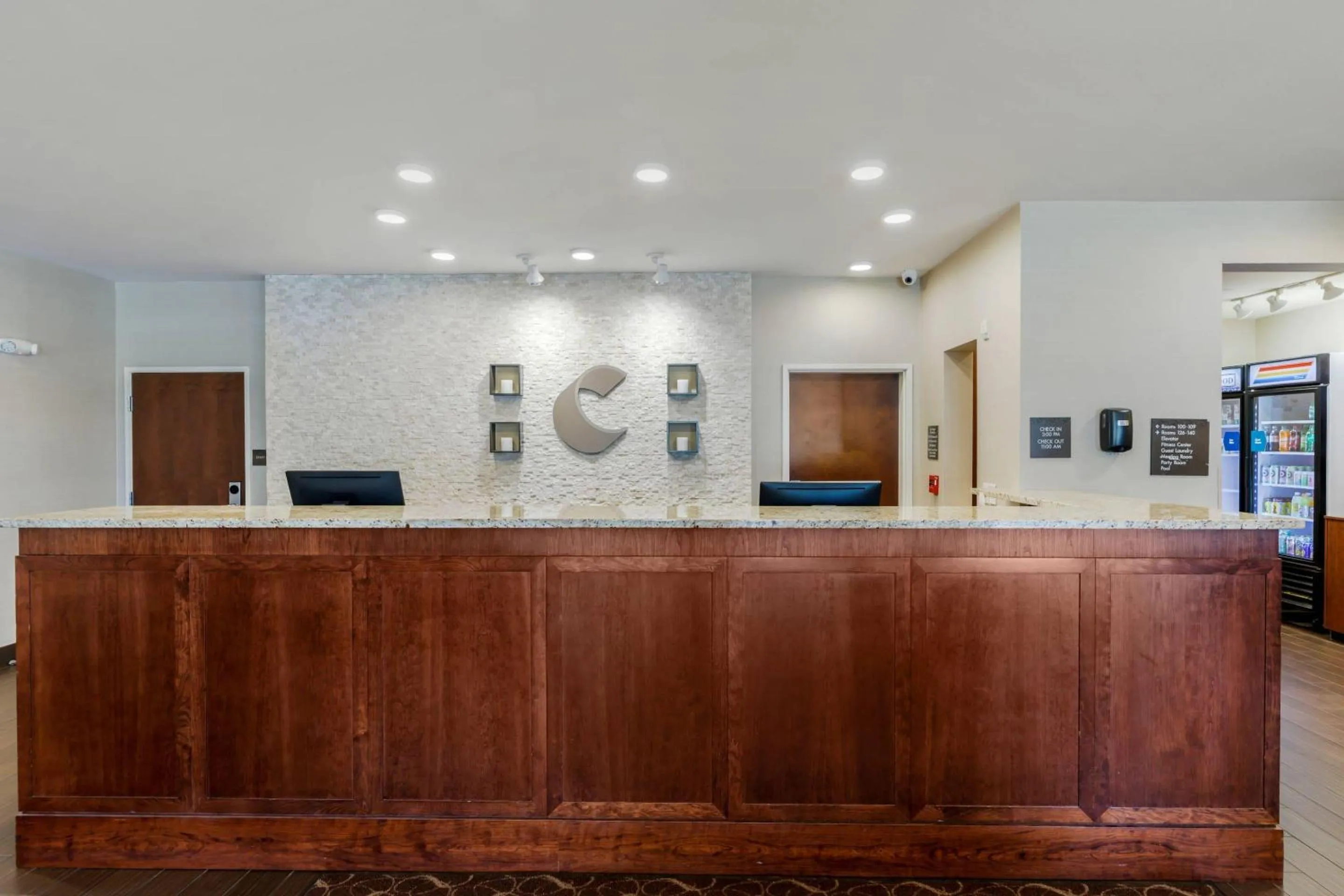 Lobby or reception in Comfort Suites Loveland