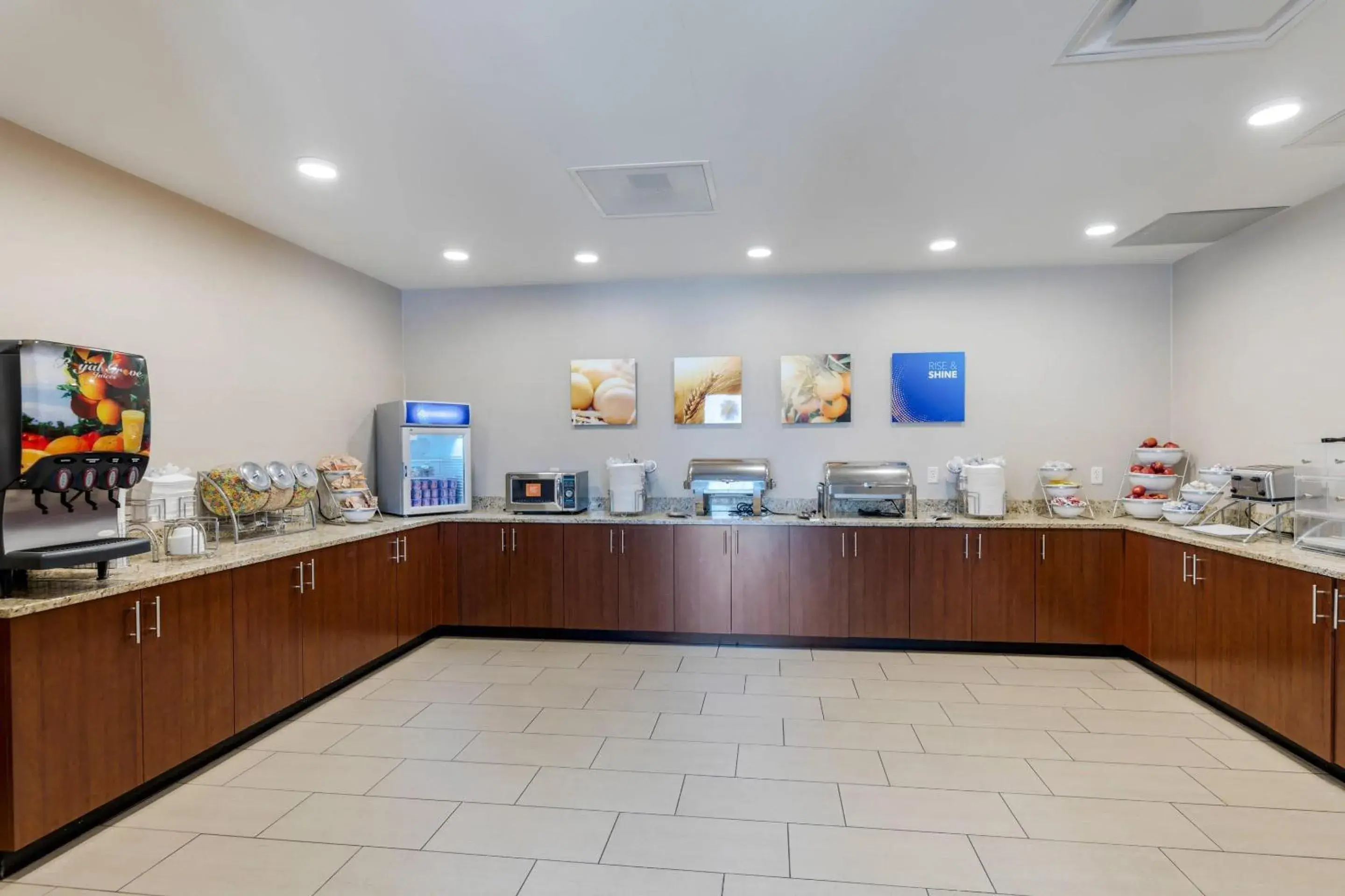 Breakfast in Comfort Suites Loveland Breakfast in Comfort Suites Loveland