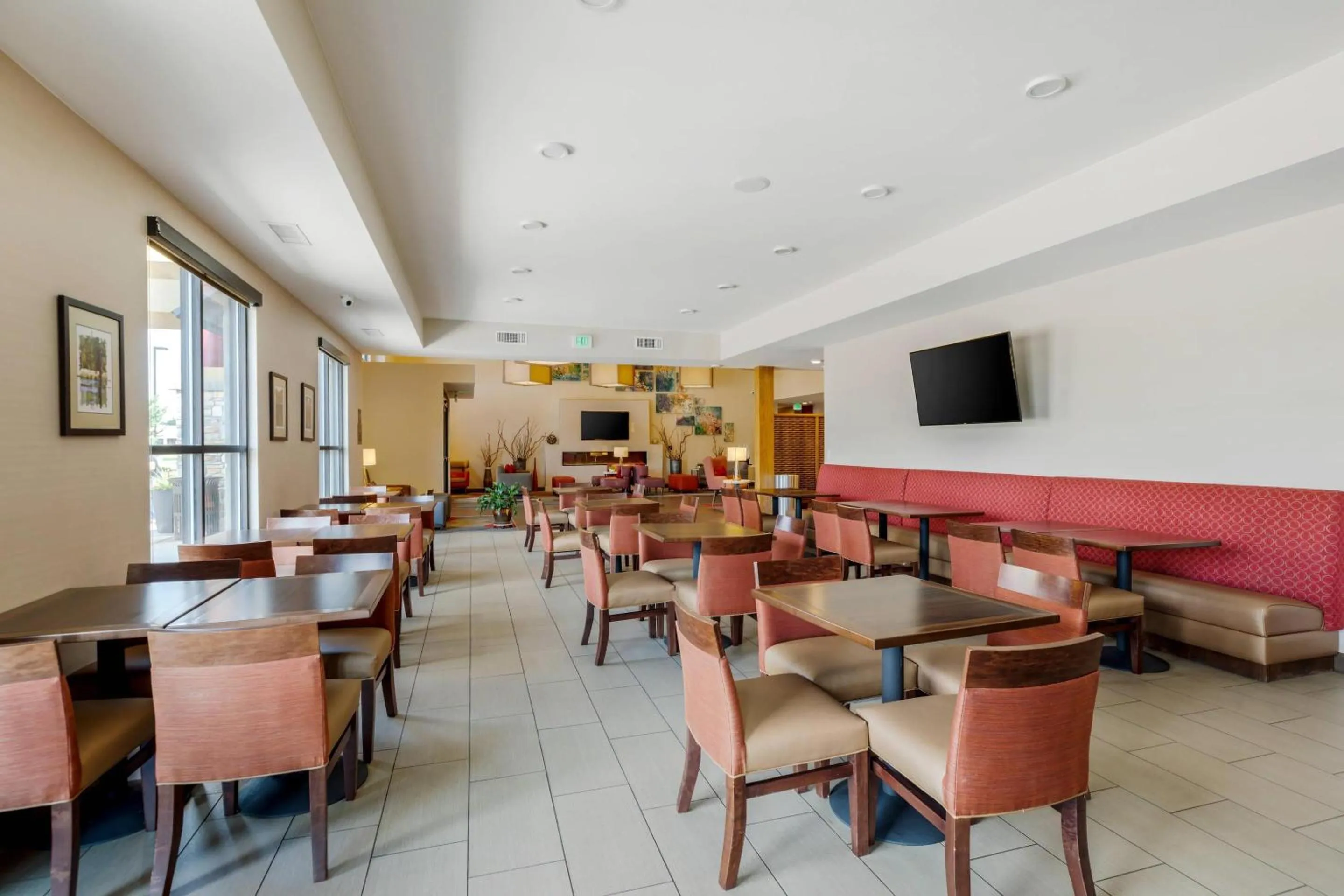 Breakfast in Comfort Suites Loveland