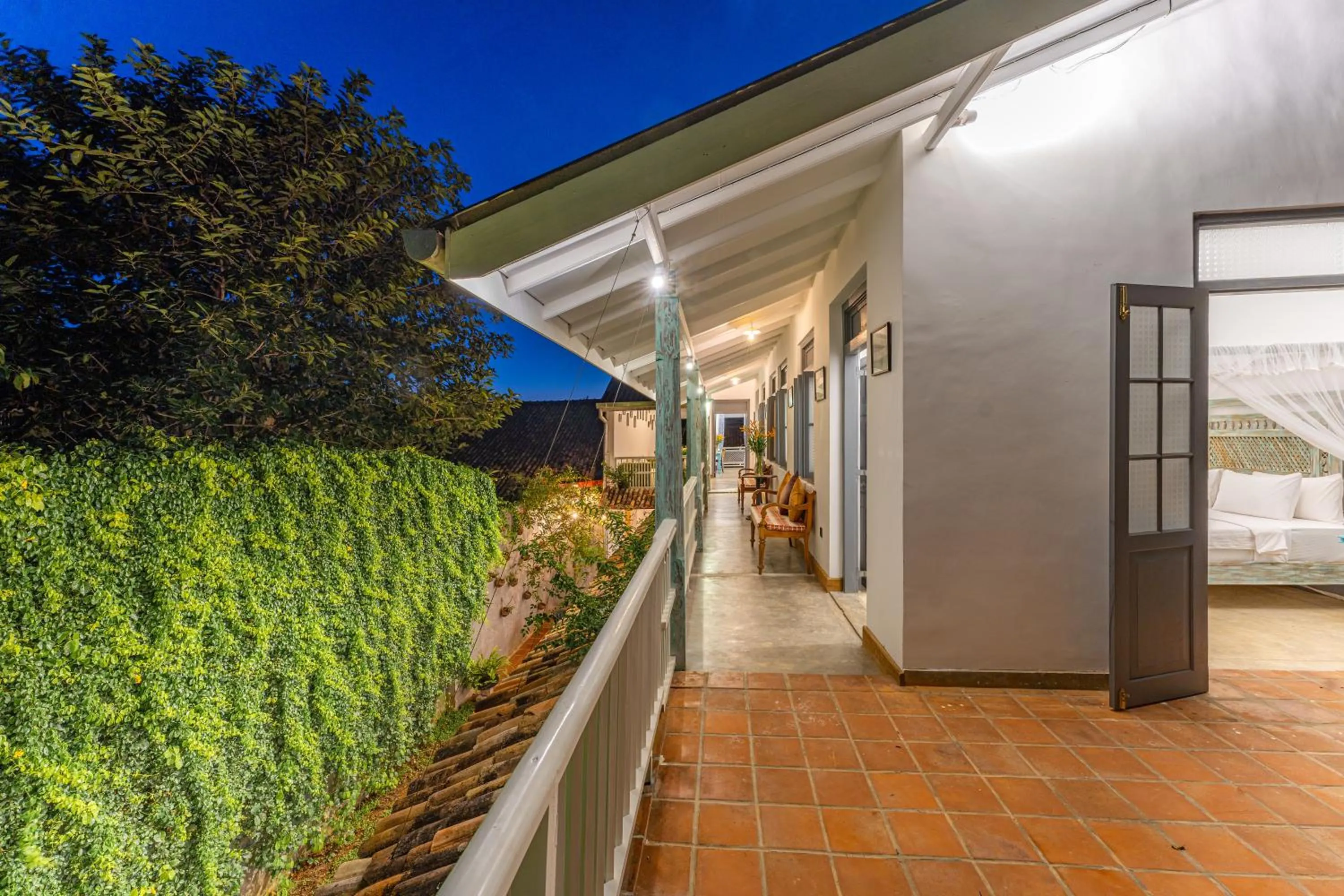 Night in Parawa House