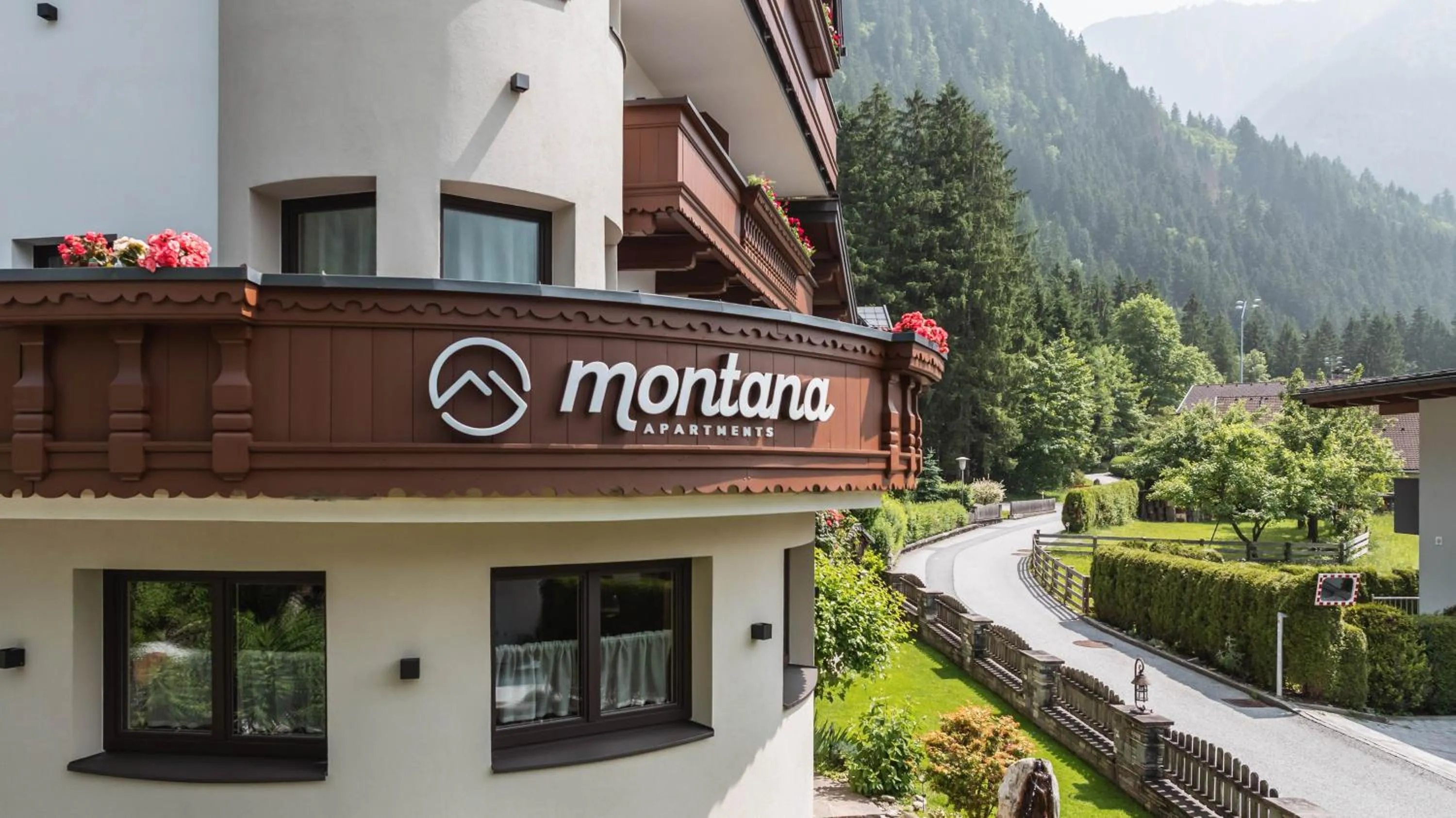 Property building in Montana Apartments