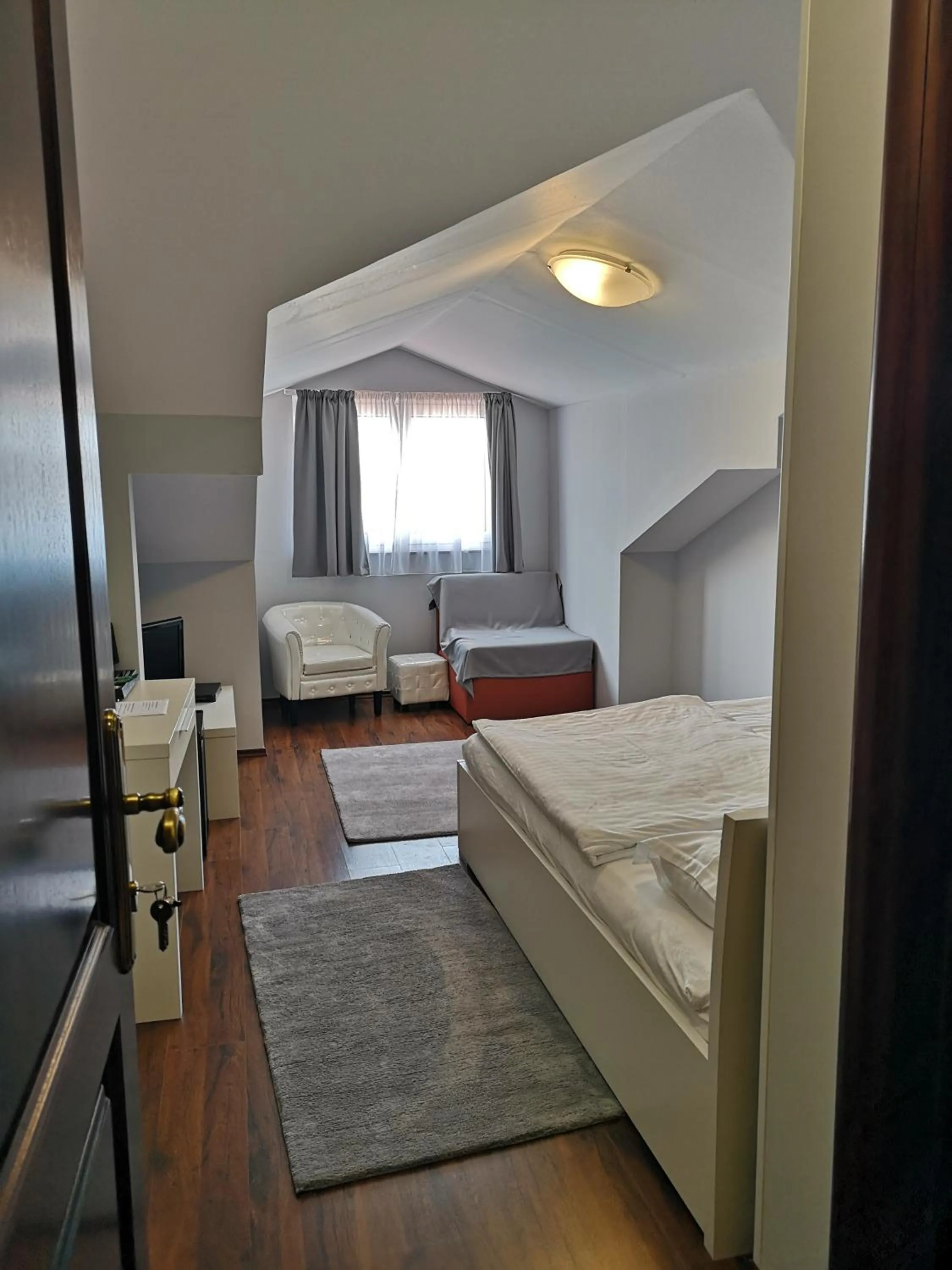 Photo of the whole room in Villa Tamaris