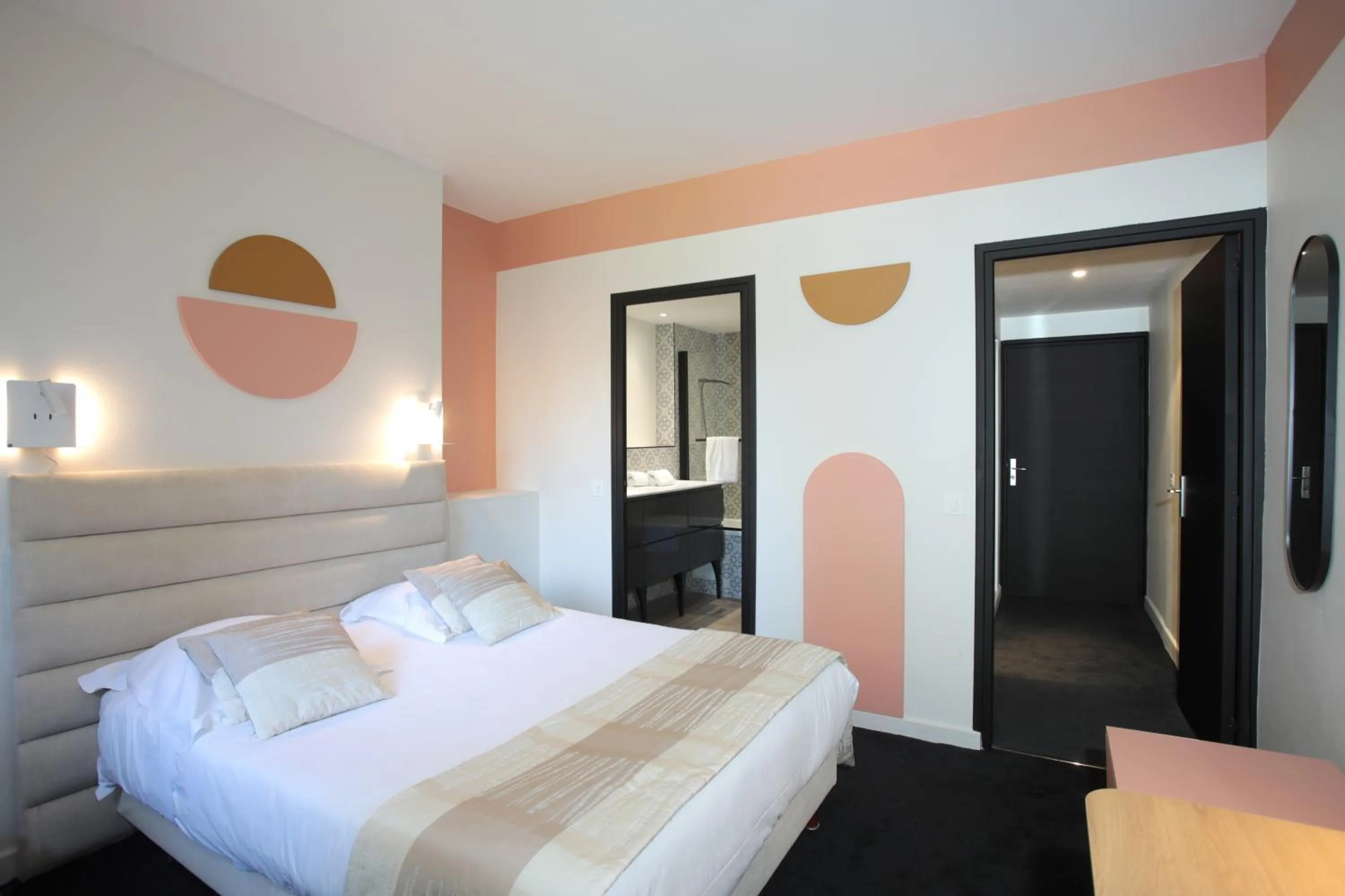 Bed in Château De La Motte Fenelon