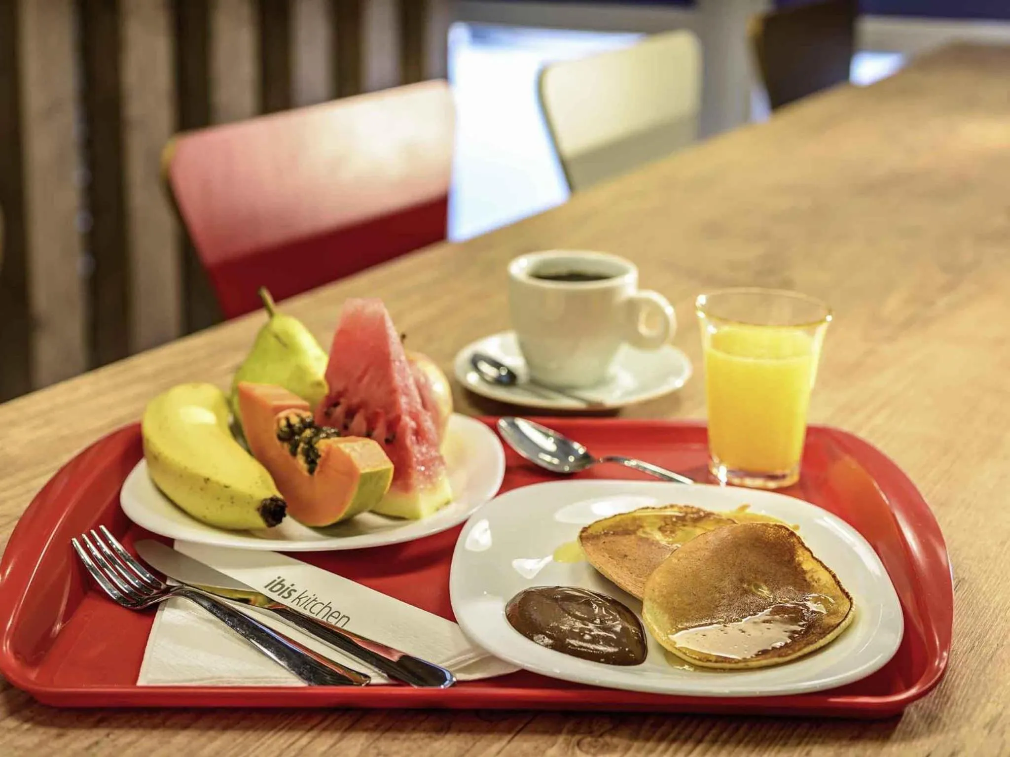 Restaurant/places to eat in ibis Jacarei