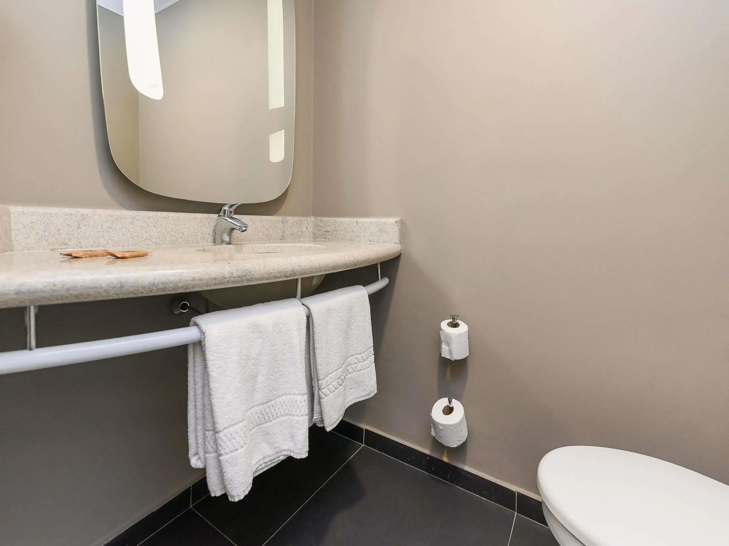 Bedroom in ibis Jacarei Bedroom in ibis Jacarei