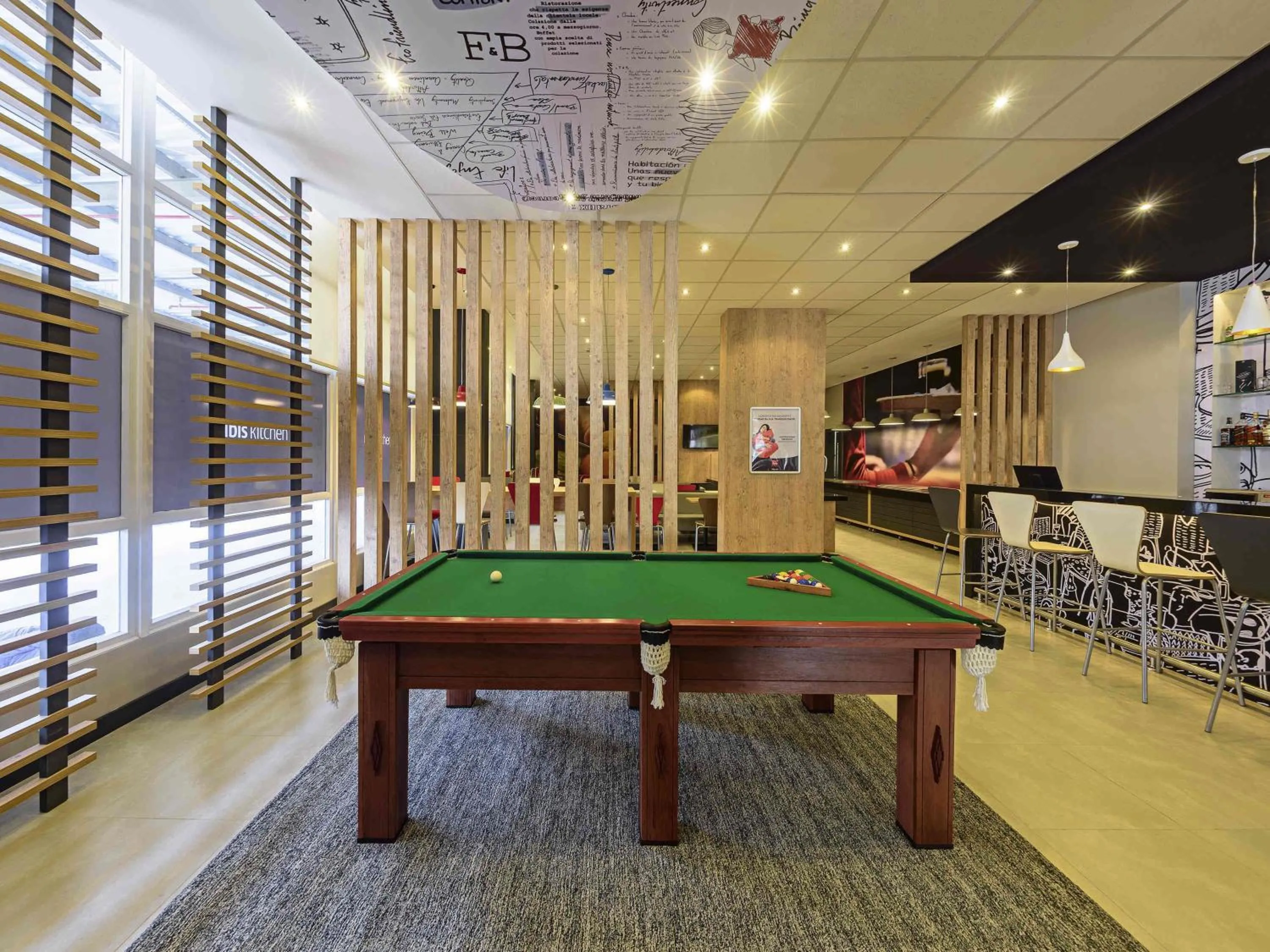 Lounge or bar in ibis Jacarei