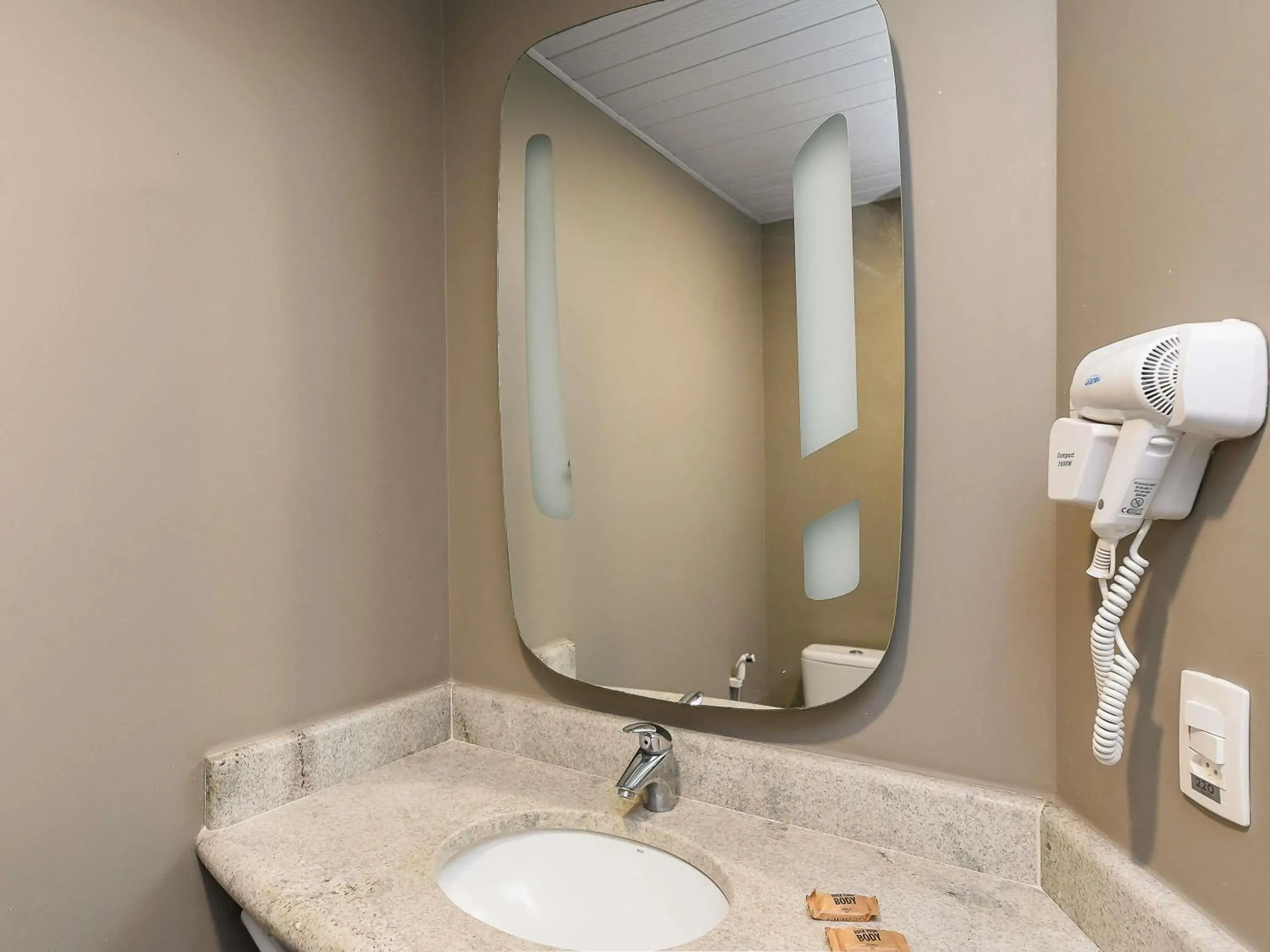 Bedroom in ibis Jacarei Bedroom in ibis Jacarei