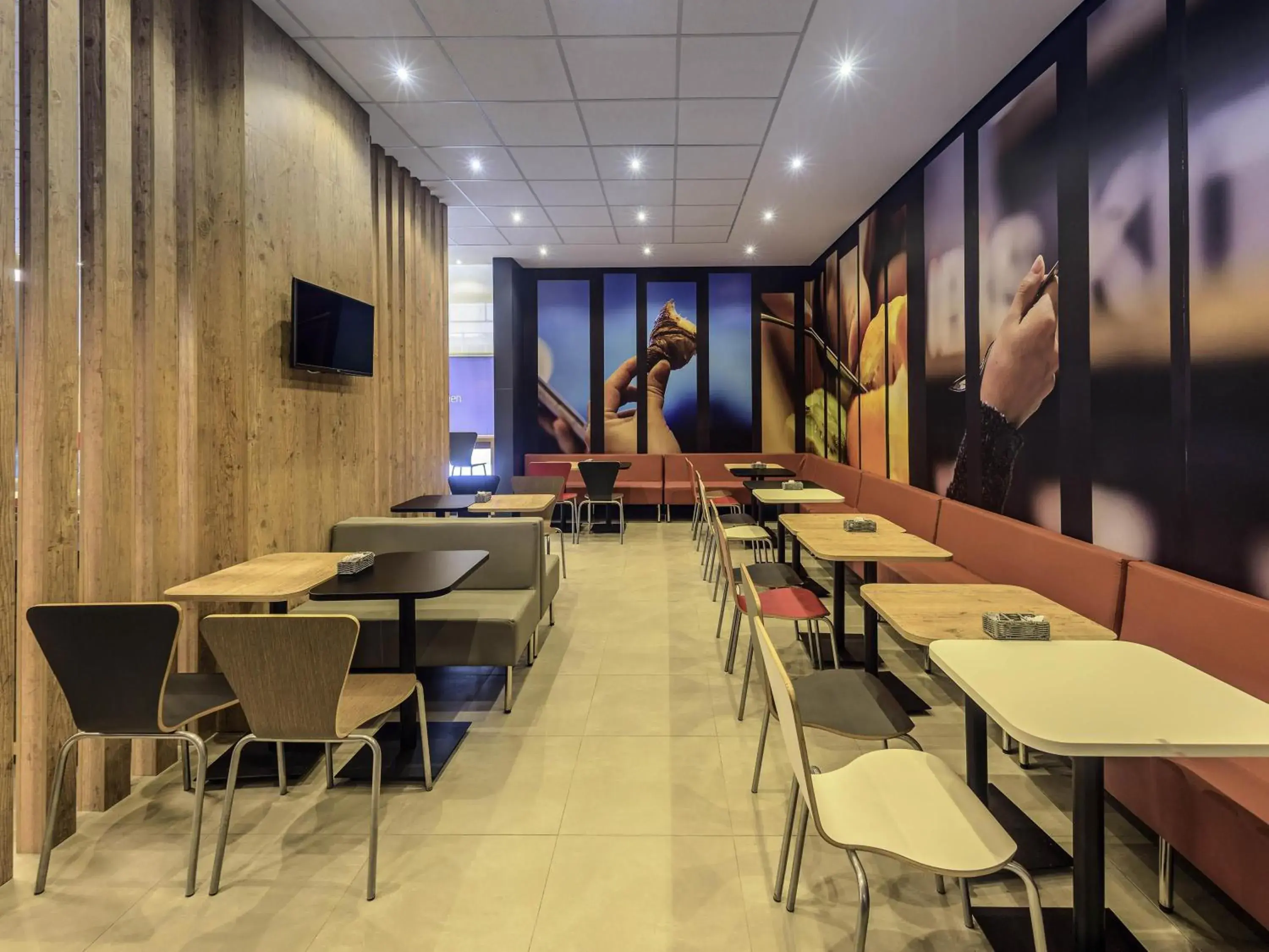 Restaurant/places to eat in ibis Jacarei Restaurant/places to eat in ibis Jacarei