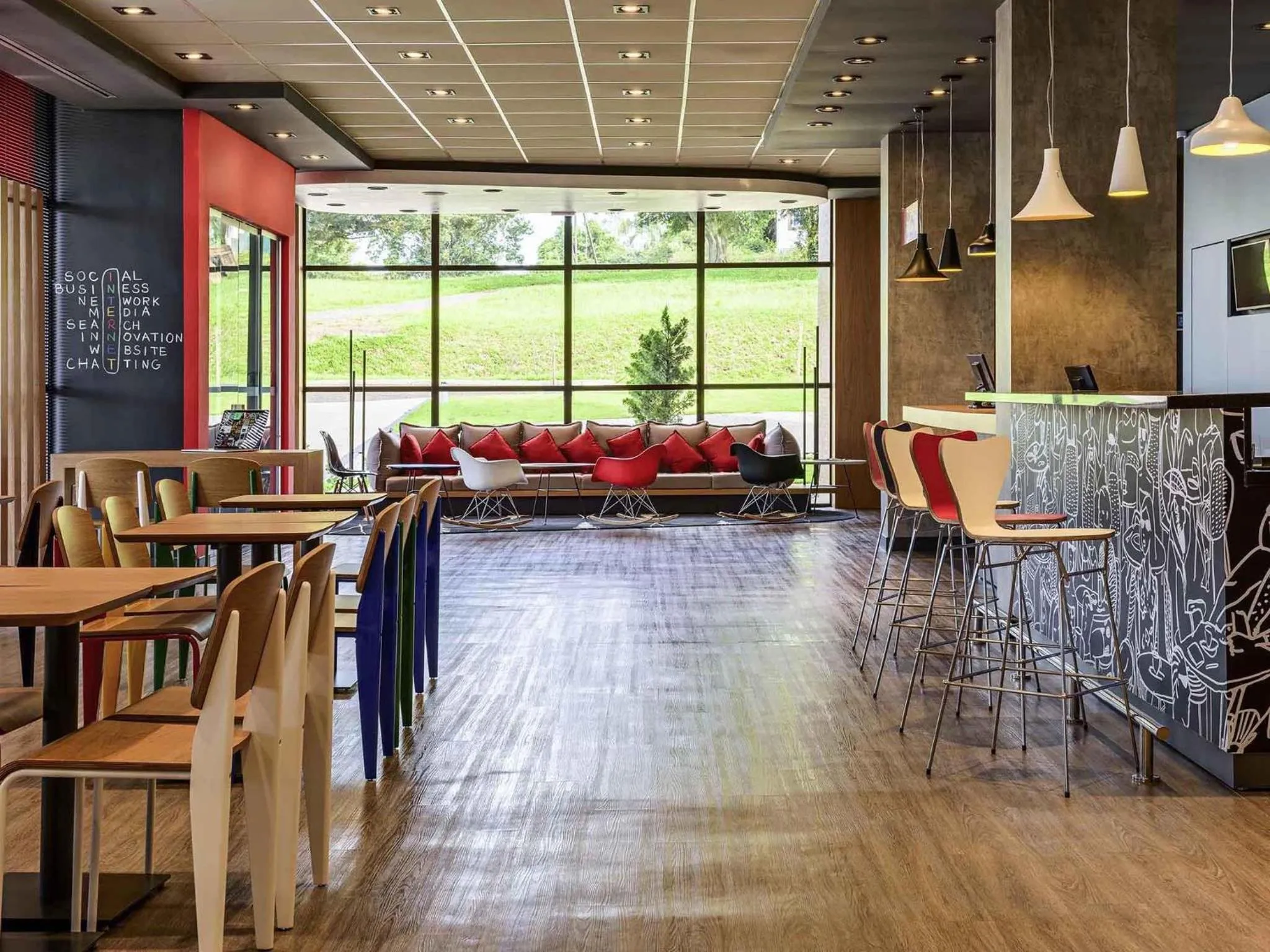 Lounge or bar in ibis Guaiba