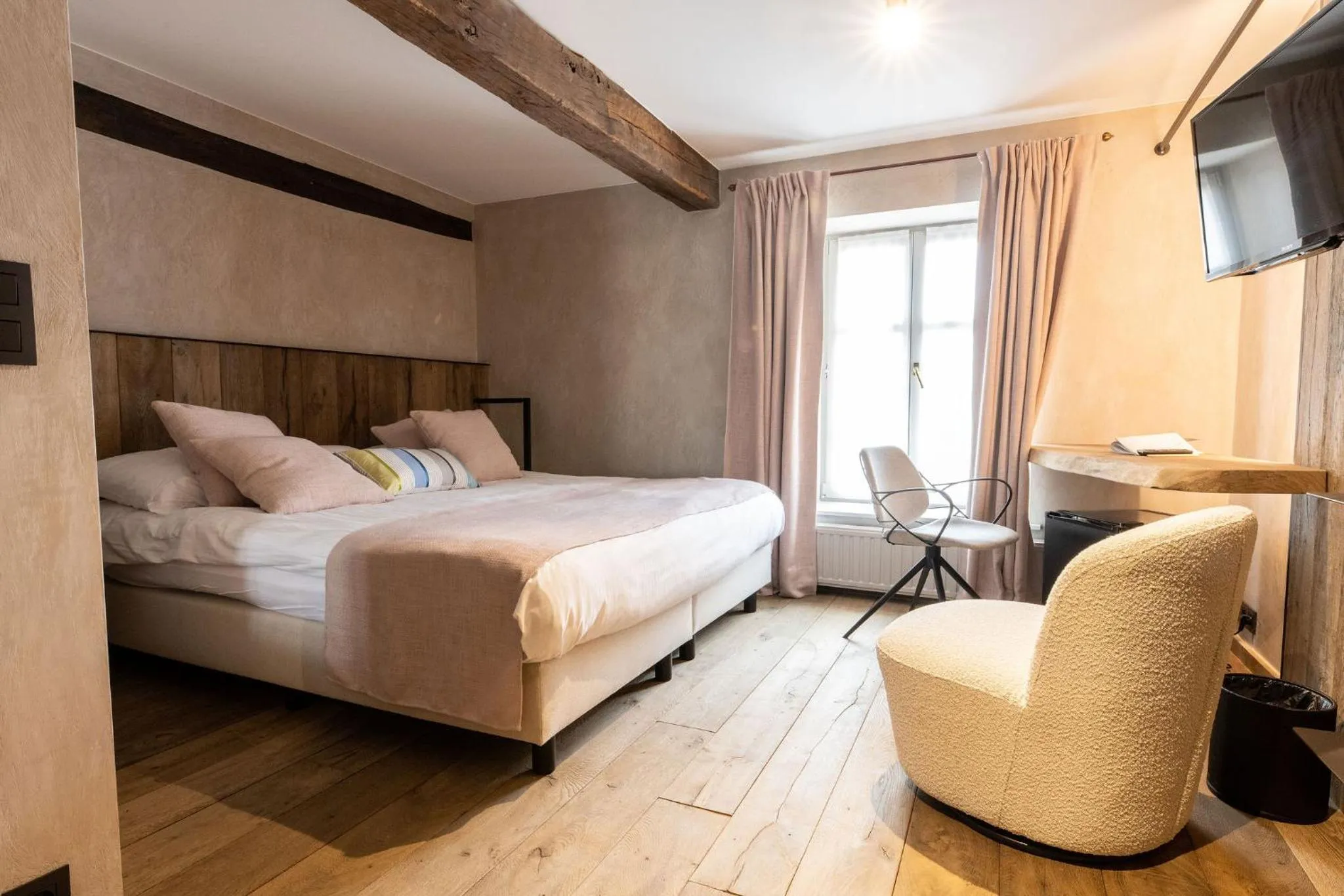 Bedroom, Bed in Hotel LEA - Maison Caerdinael