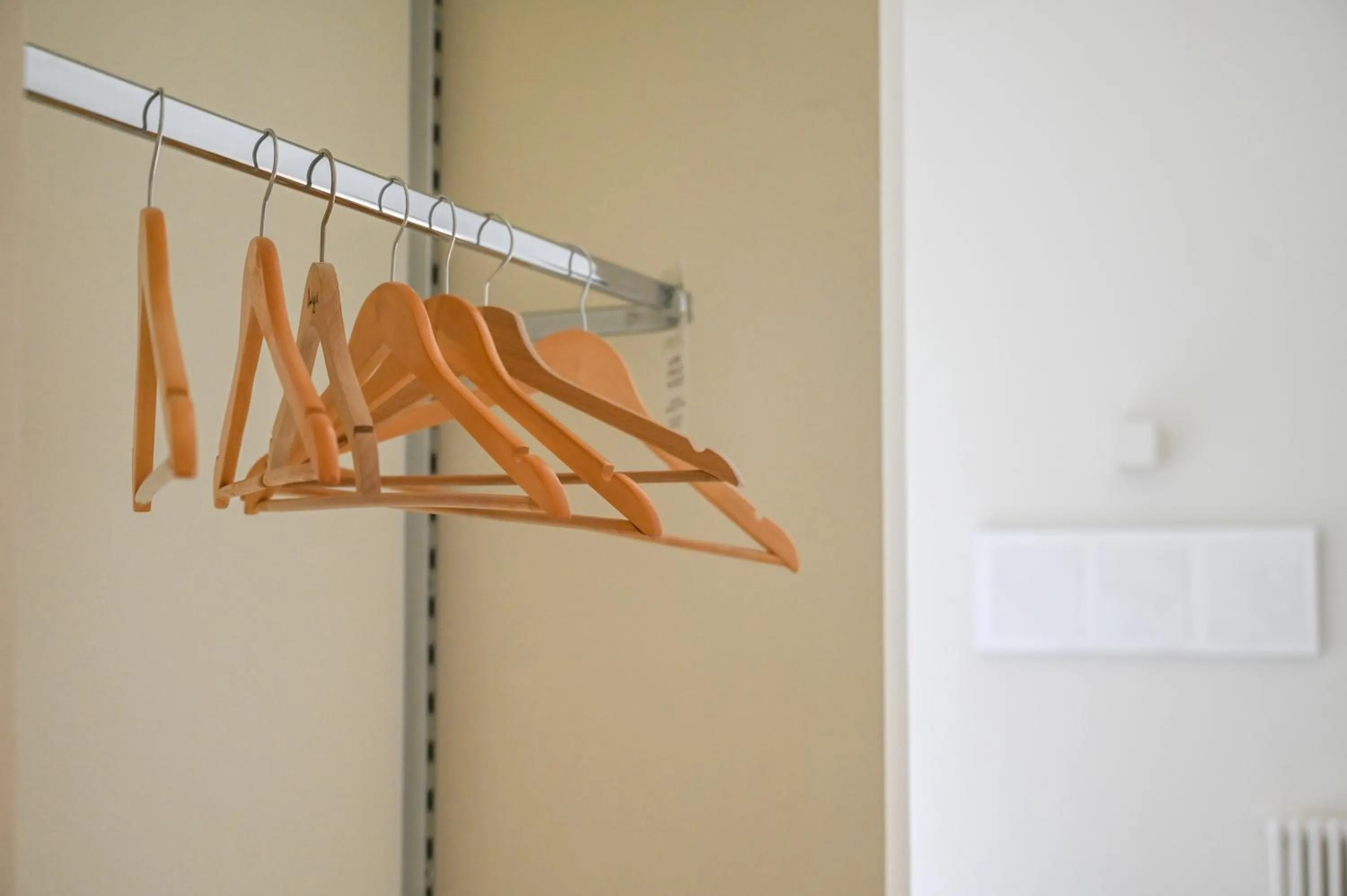 wardrobe in 42 Zanardelli B&B