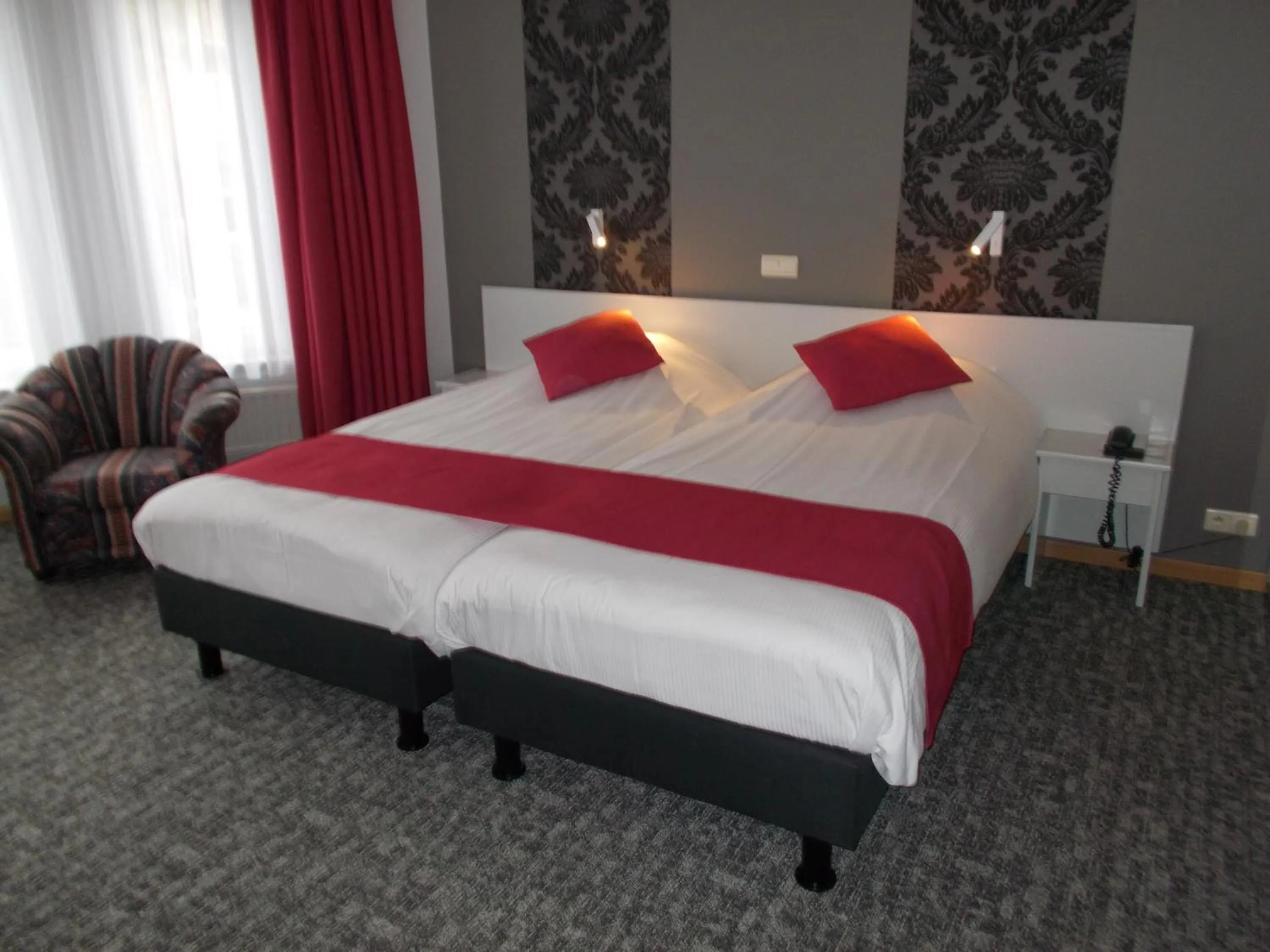 Bed in Hotel Limburgia