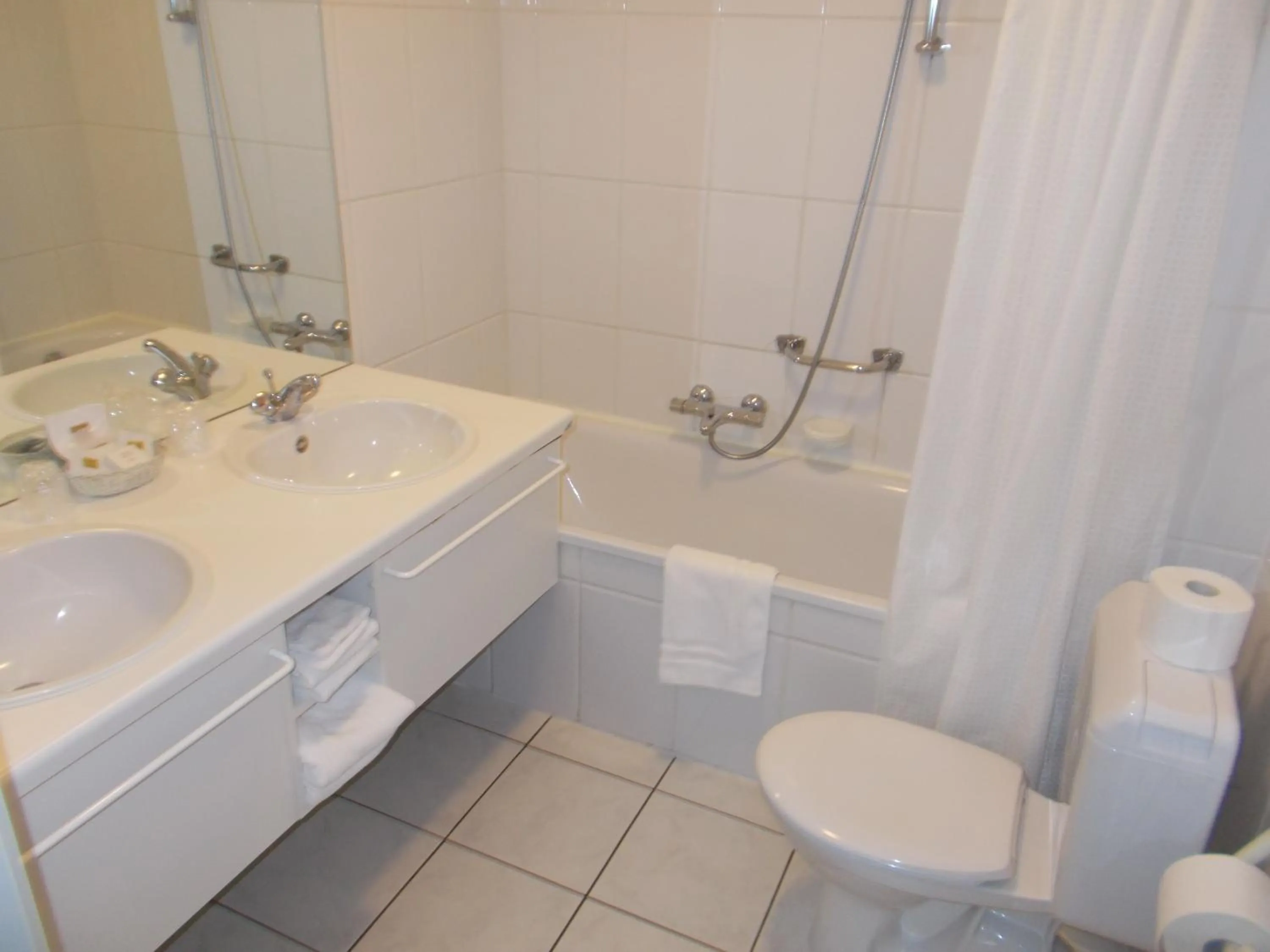 Bathroom in Hotel Limburgia