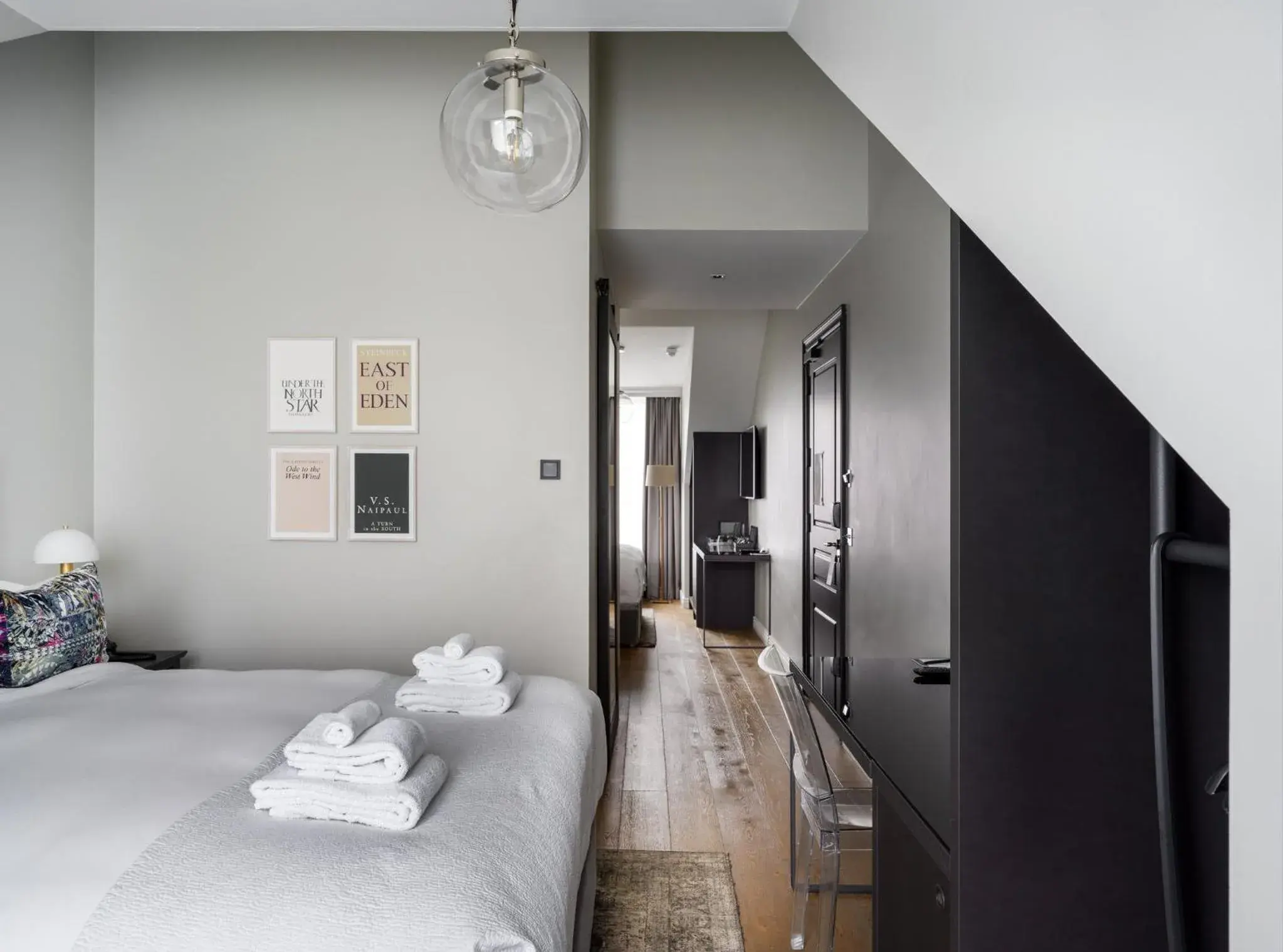 Bedroom, Bed in Sand Hotel by Keahotels Bedroom, Bed in Sand Hotel by Keahotels