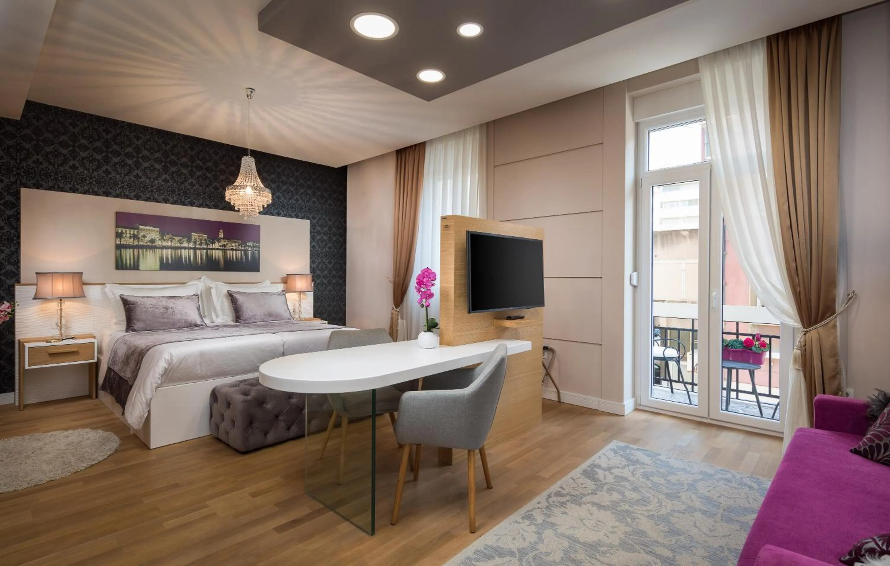 Decorative detail, Bed in VIP Rooms