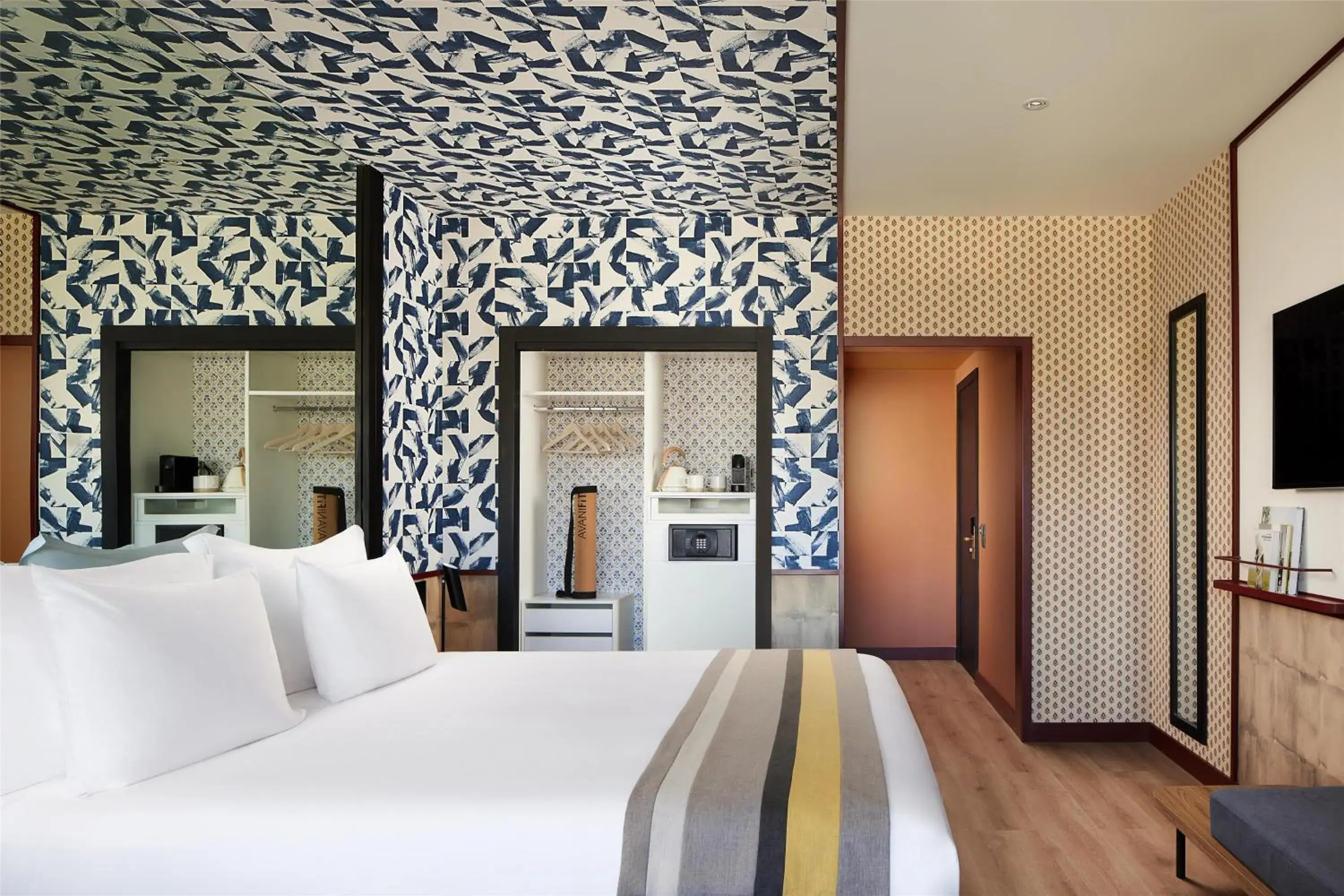 Bedroom, Bed in Avani Avenida Liberdade Lisbon Hotel Bedroom, Bed in Avani Avenida Liberdade Lisbon Hotel