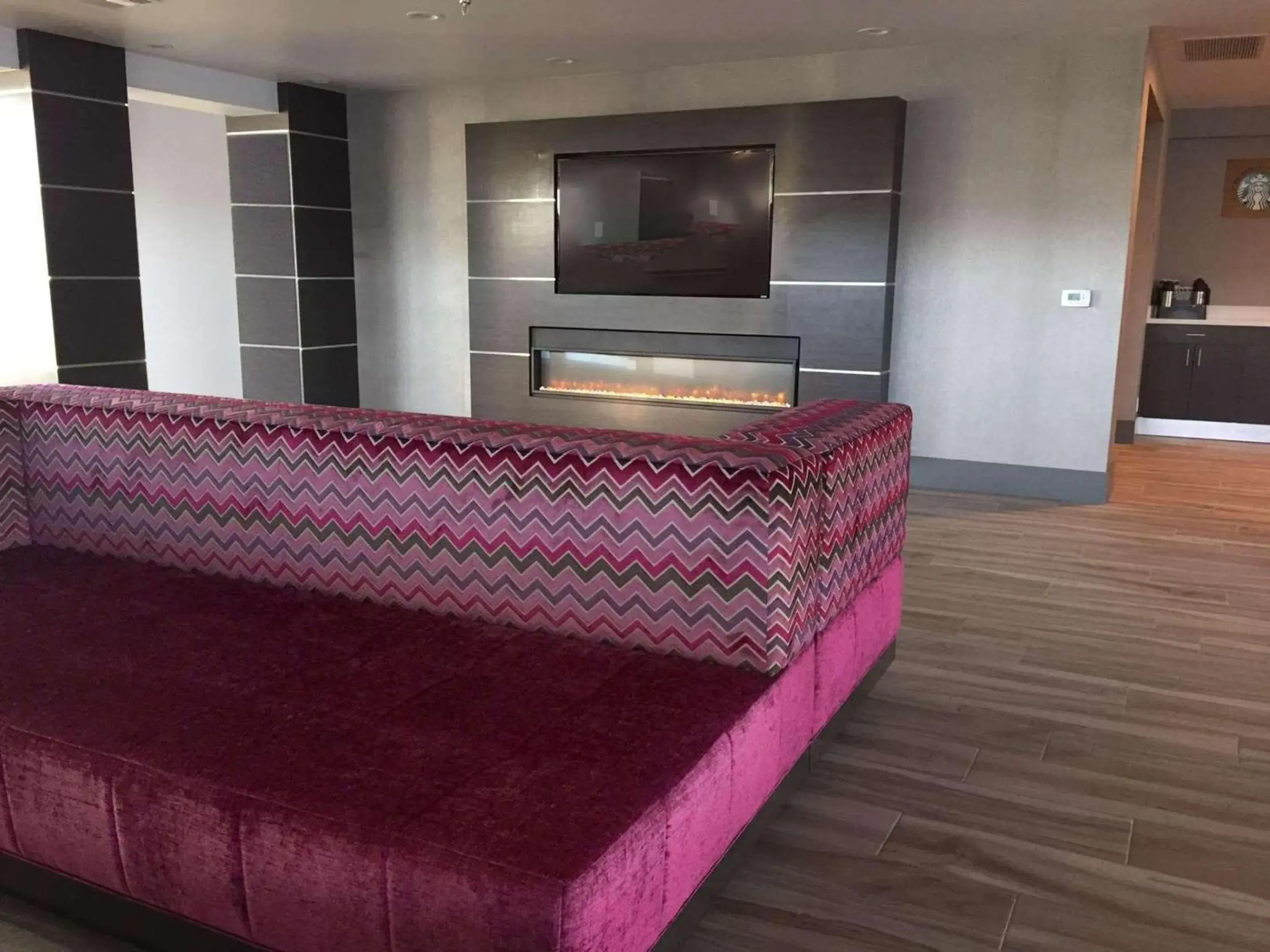 Lobby or reception in Radisson Hotel Oakland Airport Lobby or reception in Radisson Hotel Oakland Airport