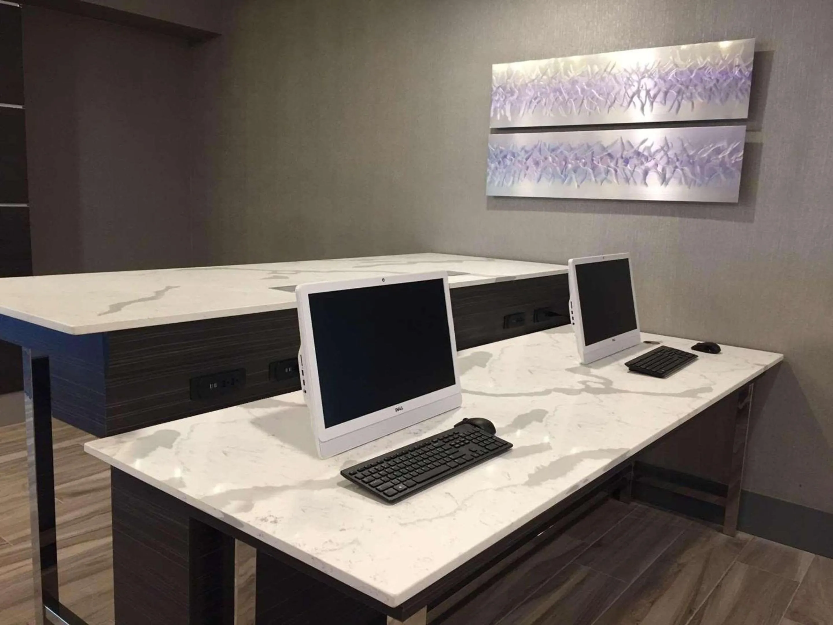 Business facilities in Radisson Hotel Oakland Airport