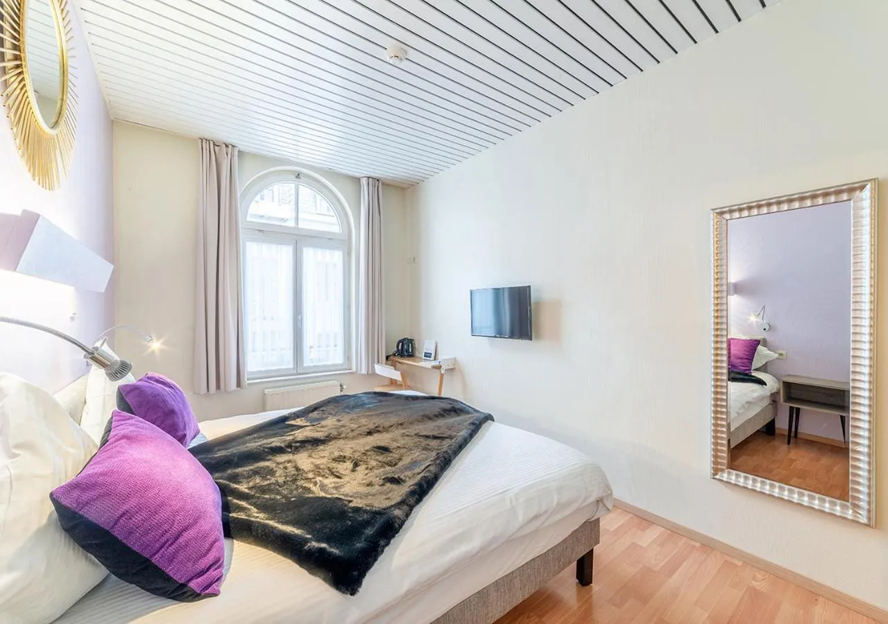 Double Room in Hotel La Legende