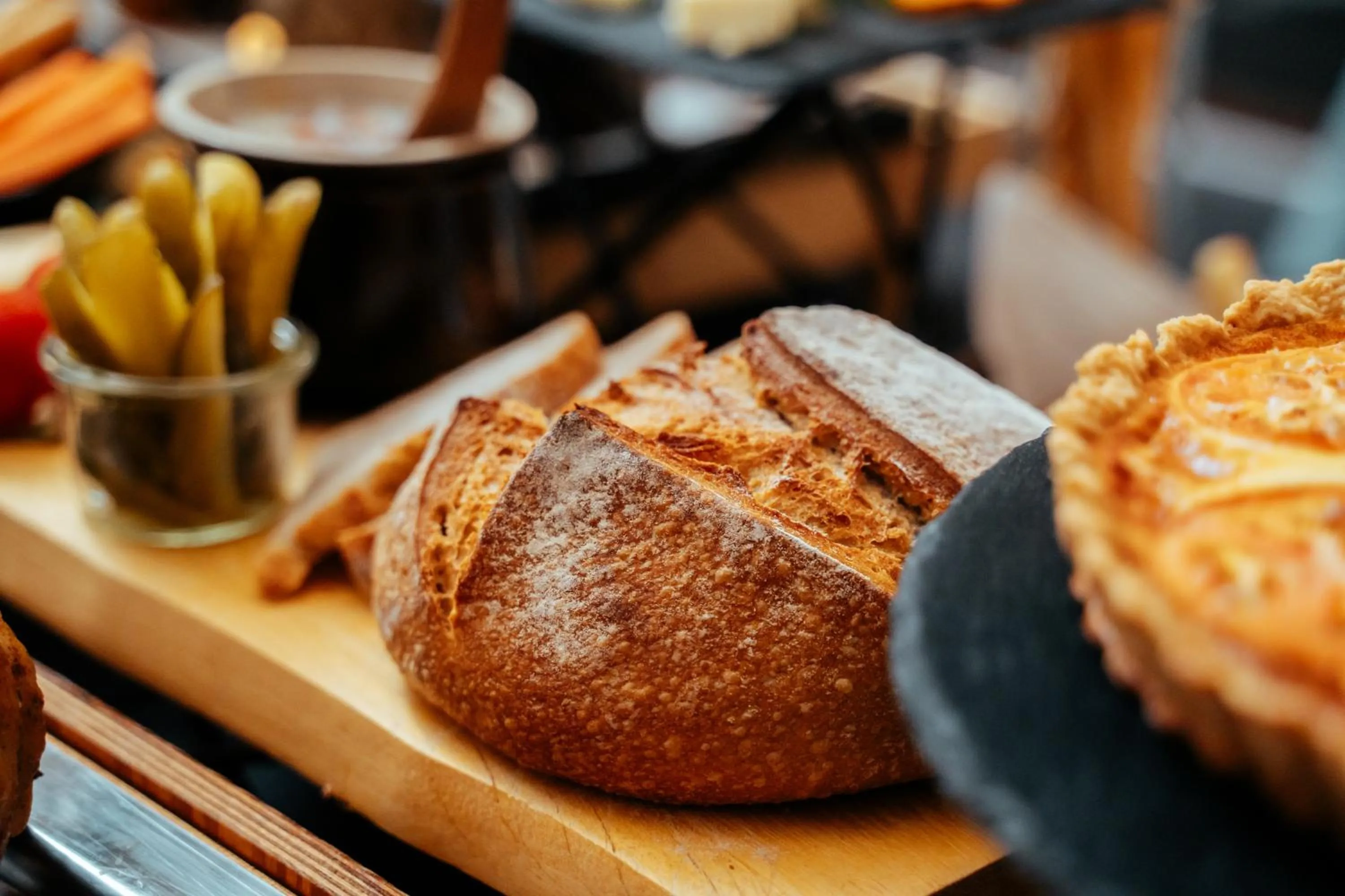 Food in Rezydencja na Wzgórzu w zielonym sercu Łodzi przy Parku Krajobrazowym Ruda Wiilowa