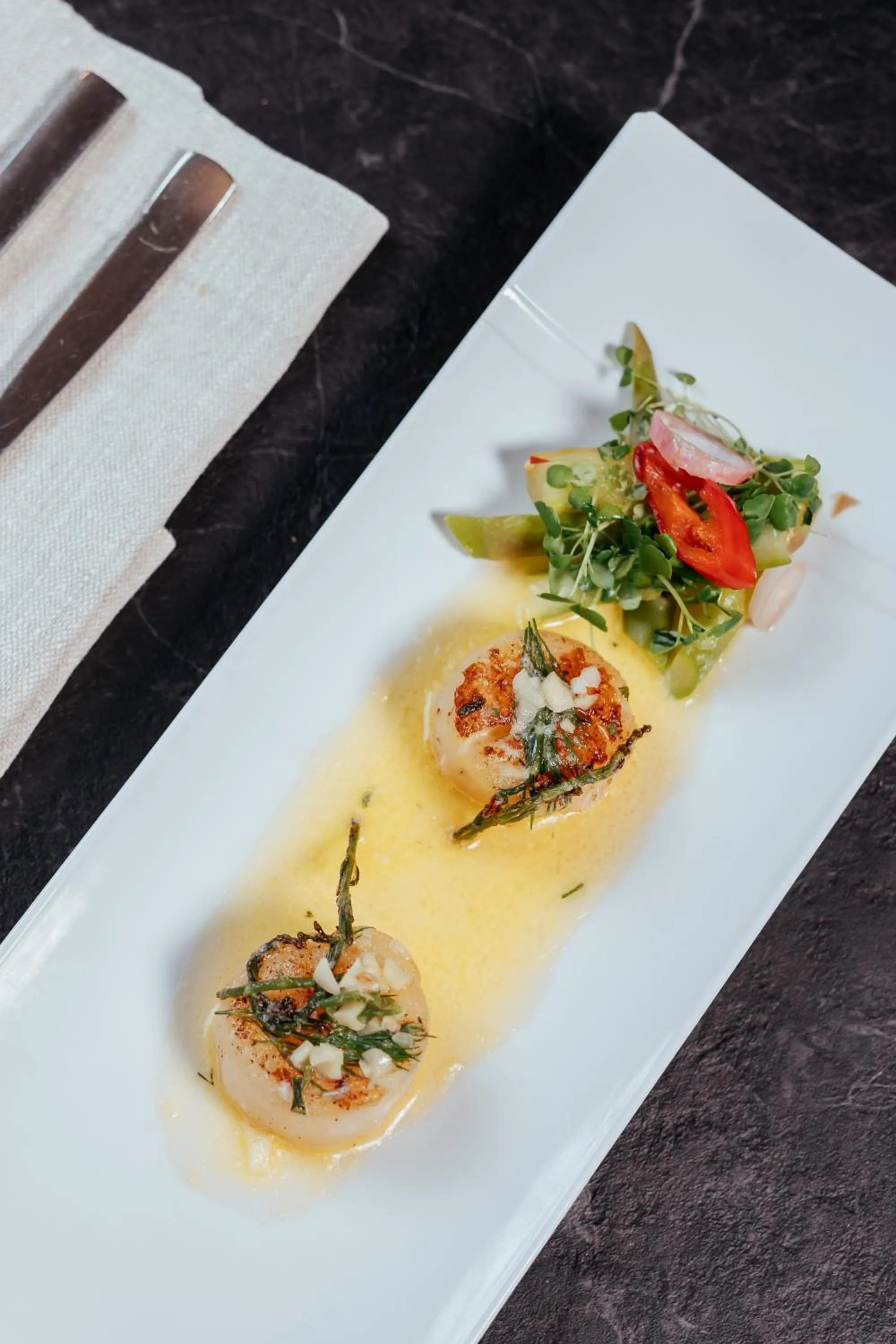 Restaurant/places to eat in Rezydencja na Wzgórzu w zielonym sercu Łodzi przy Parku Krajobrazowym Ruda Wiilowa