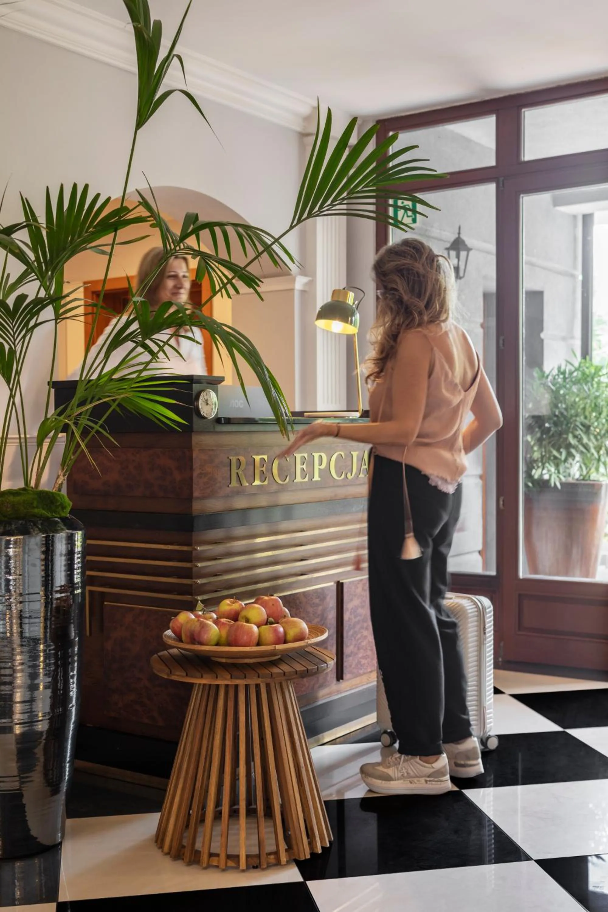 Property building in Rezydencja na Wzgórzu w zielonym sercu Łodzi przy Parku Krajobrazowym Ruda Wiilowa