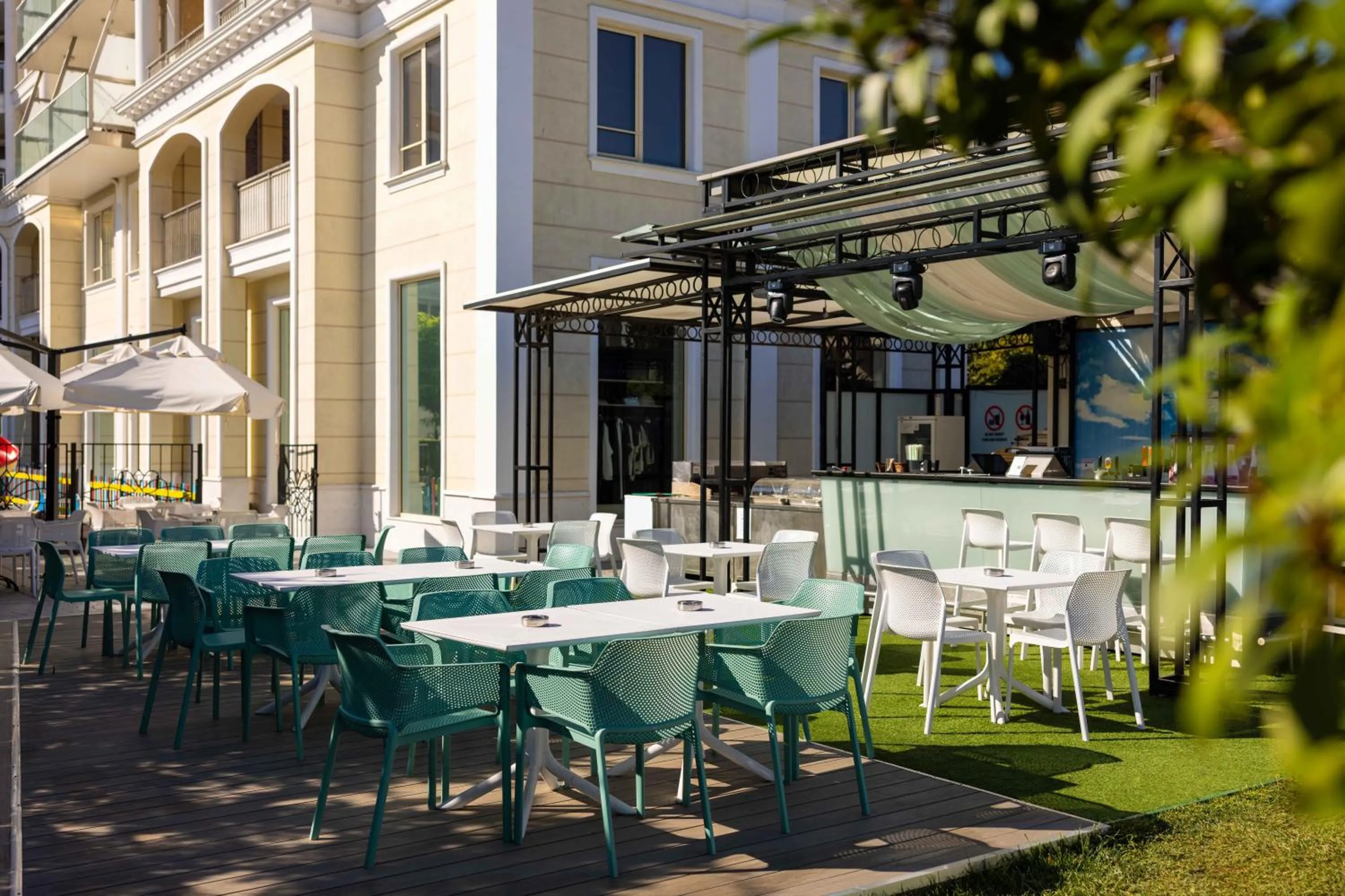 Patio in Rome Palace Deluxe - All Inclusive Premium