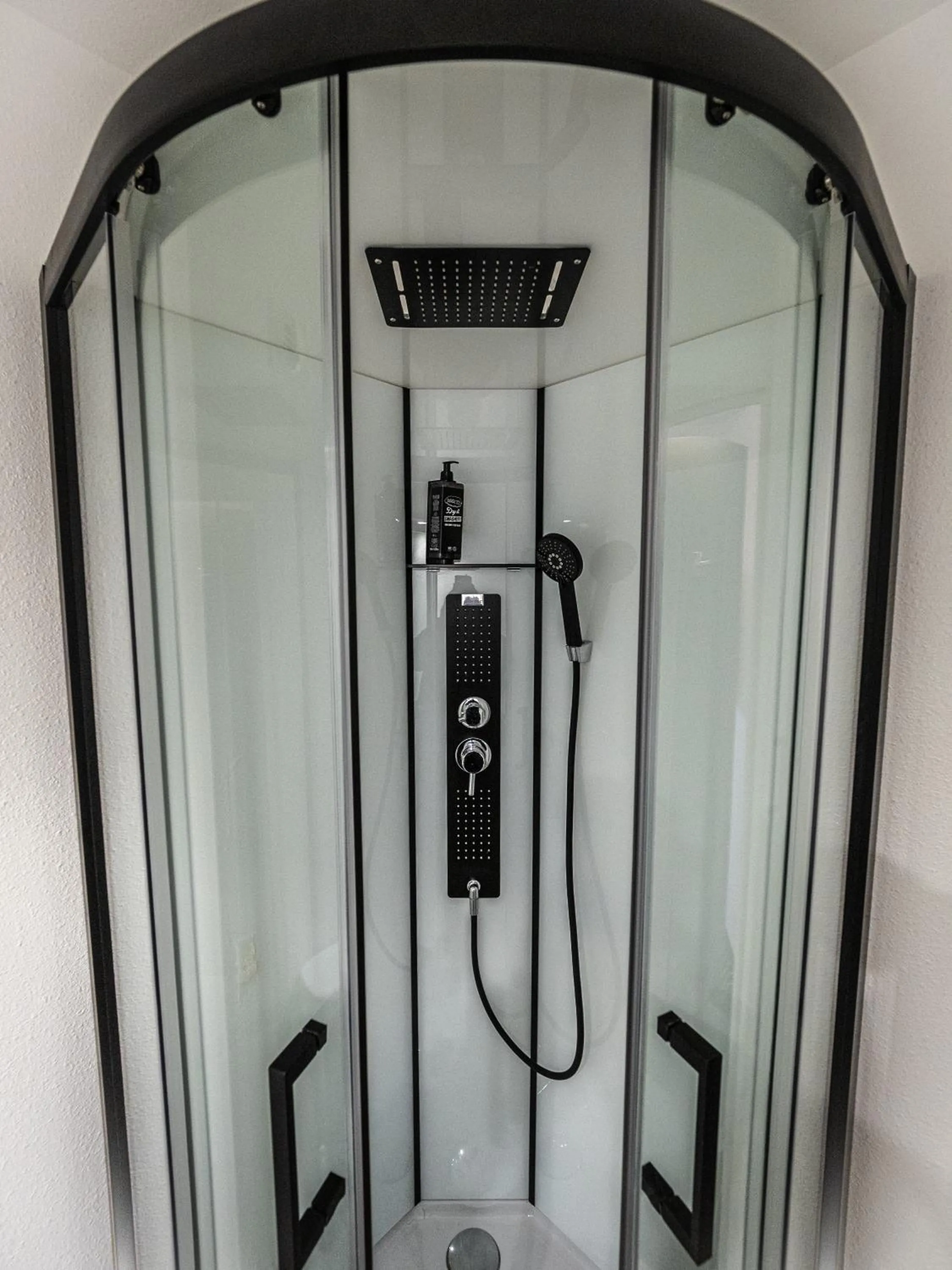 Bedroom in Welcomotel Beauvais Aéroport