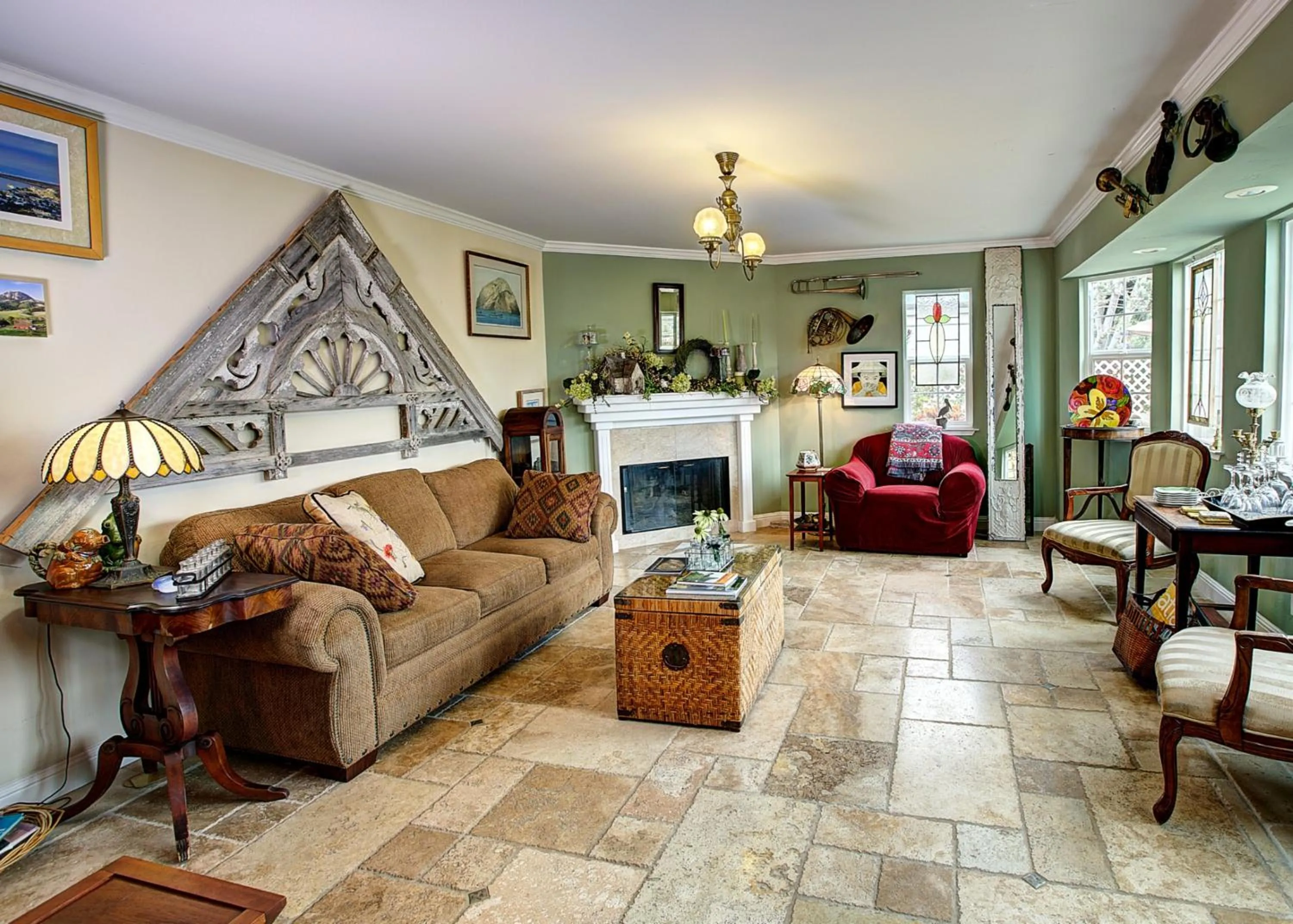 Spring in Marina Street Inn