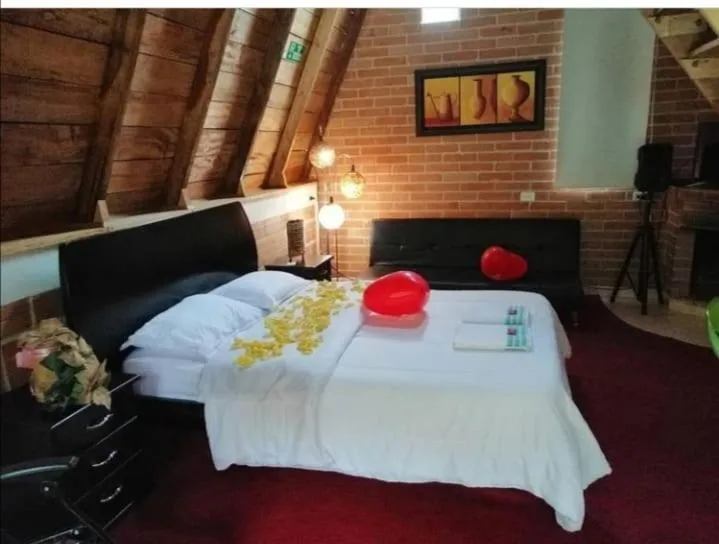Bedroom, Bed in ASGARD Spa