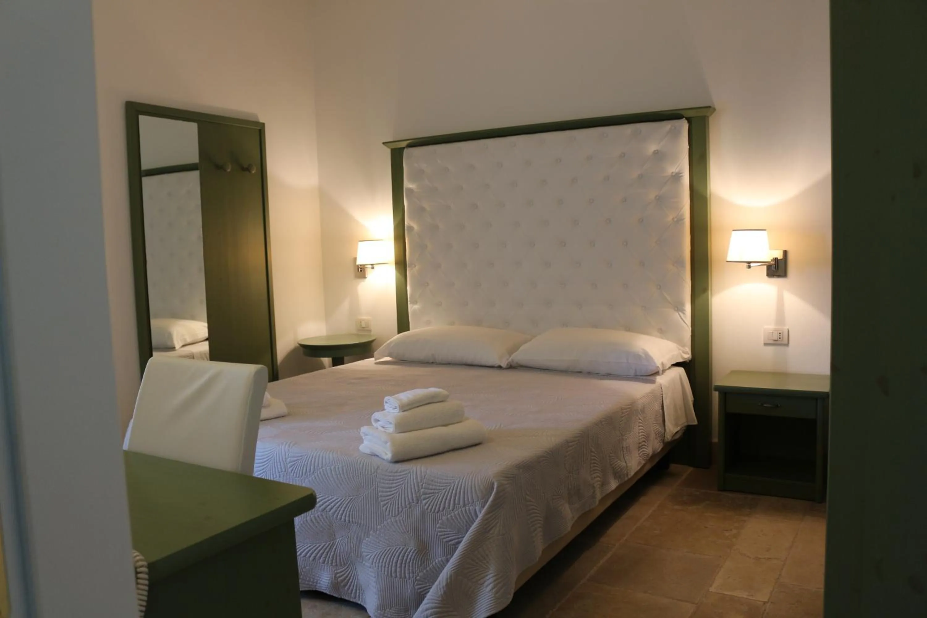 Bedroom, Bed in Parco dei Manieri