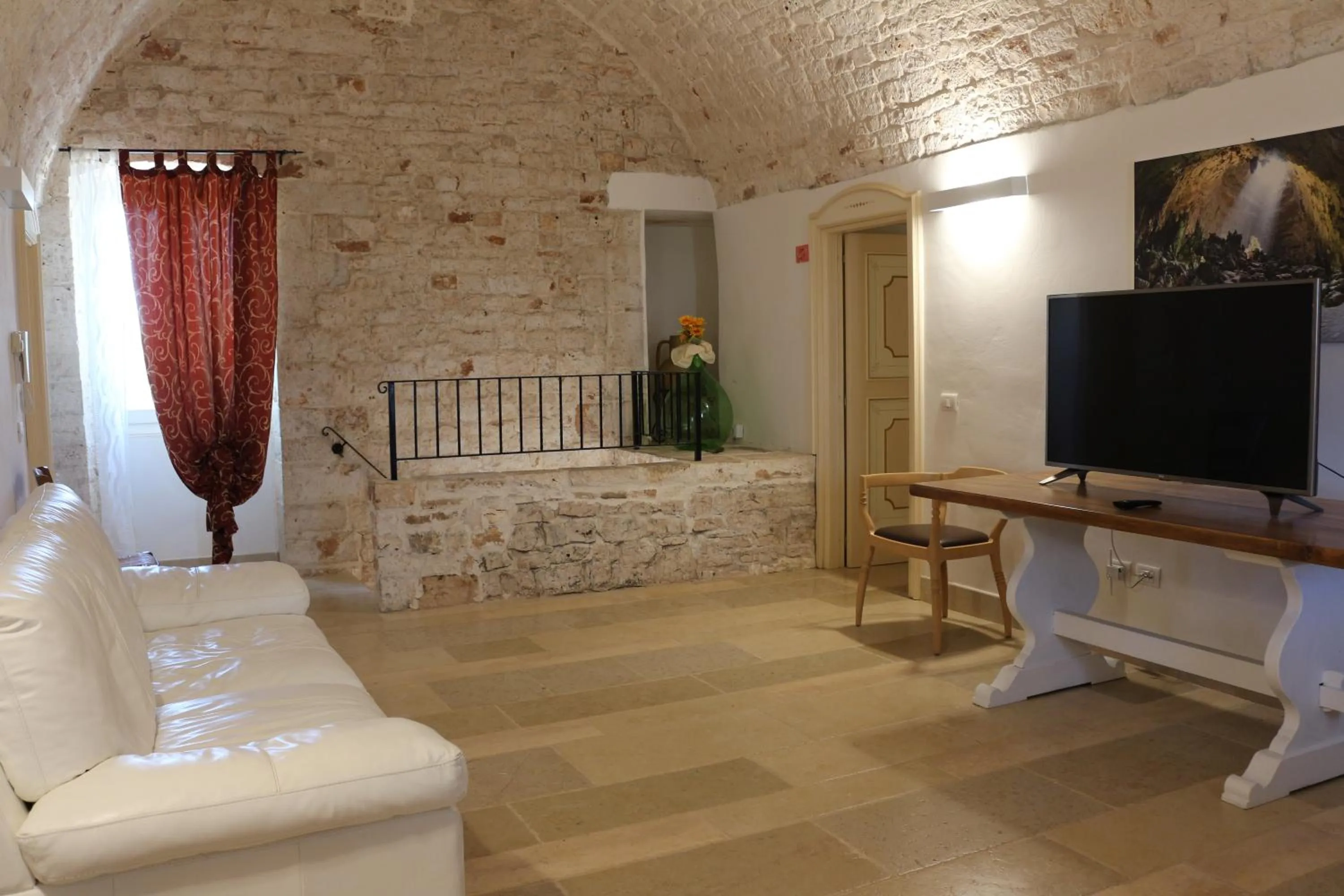 Seating area in Parco dei Manieri