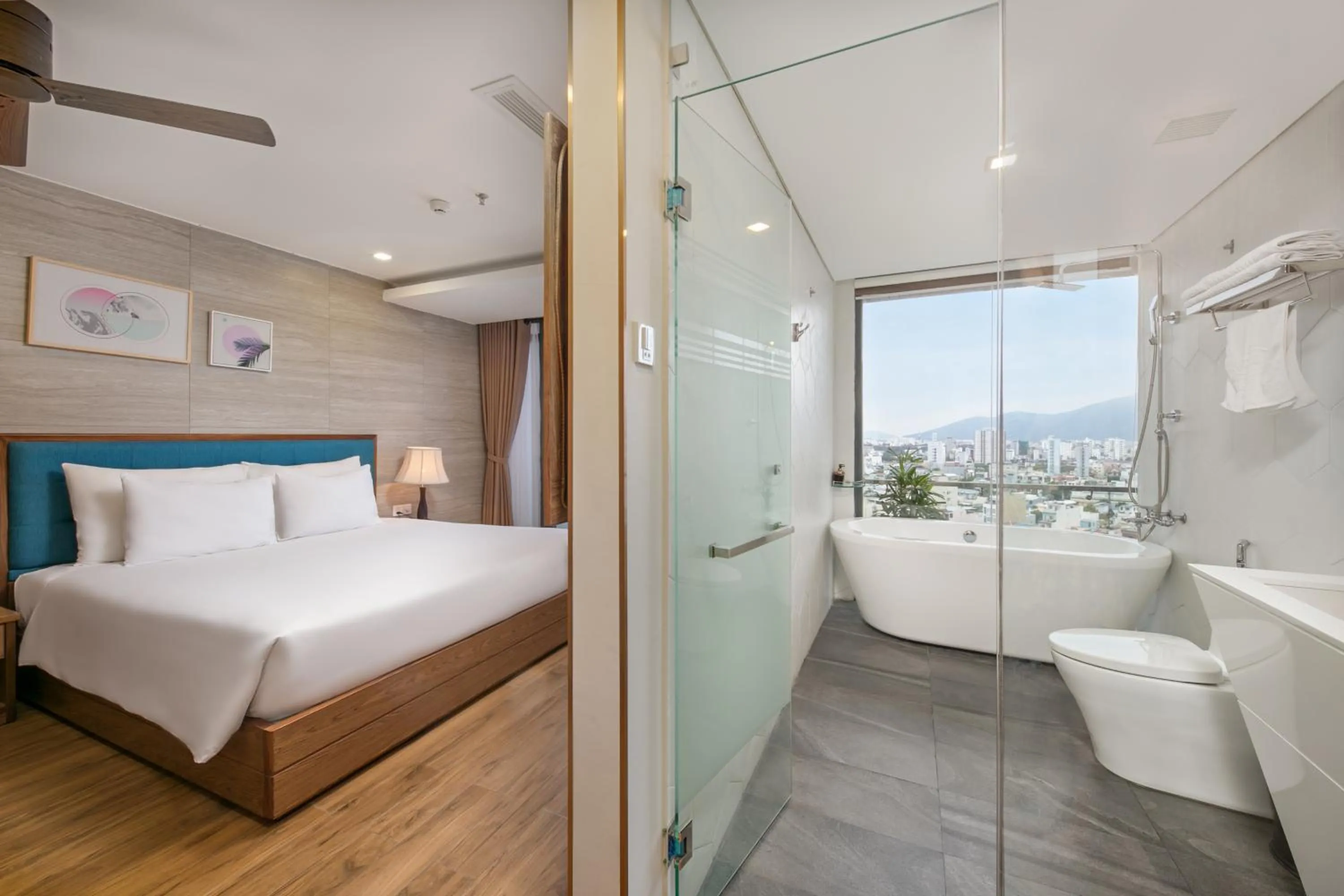 Toilet, Bed in White Sand Boutique Hotel