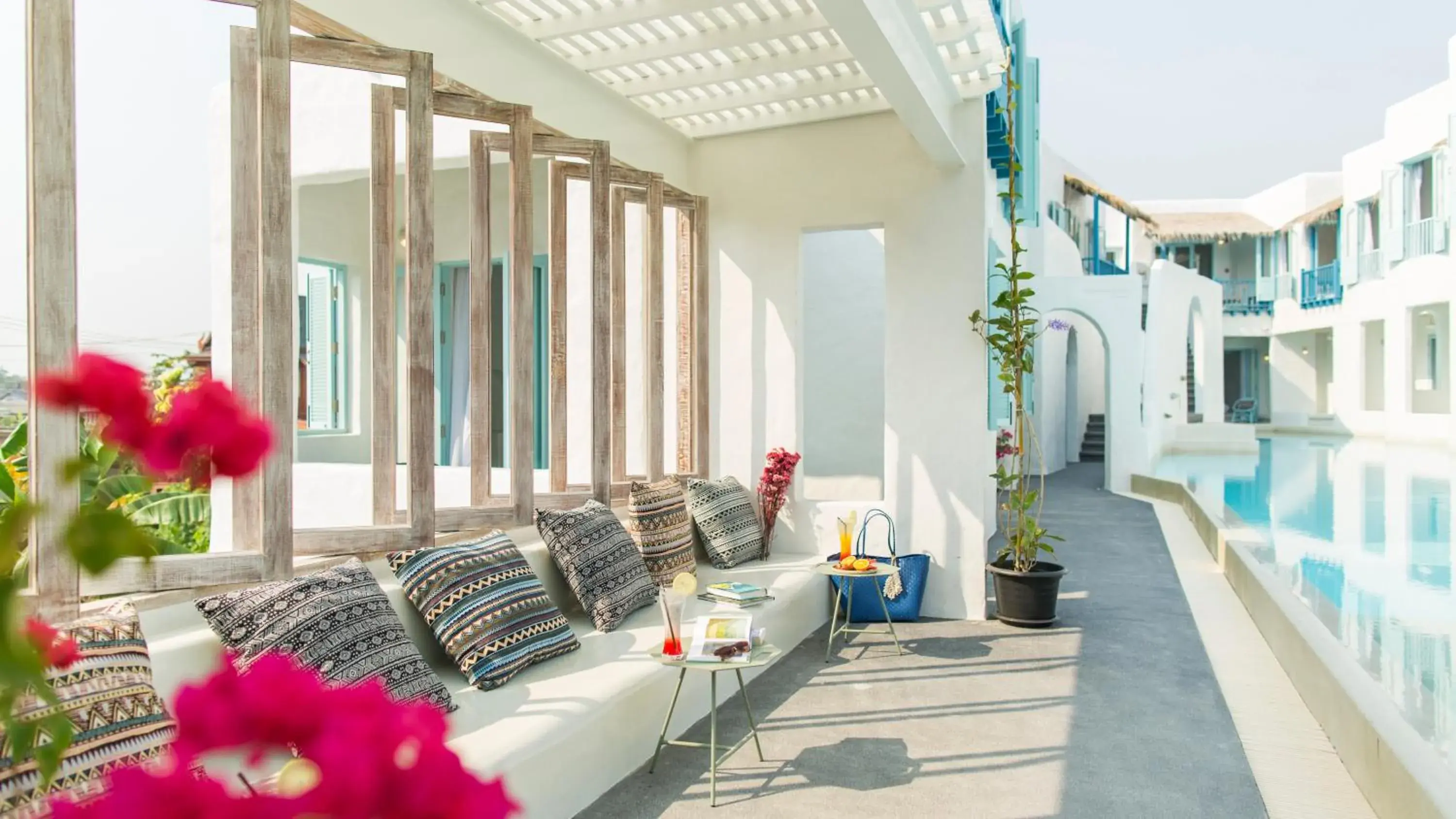 Property building in Resort de Paskani Property building in Resort de Paskani