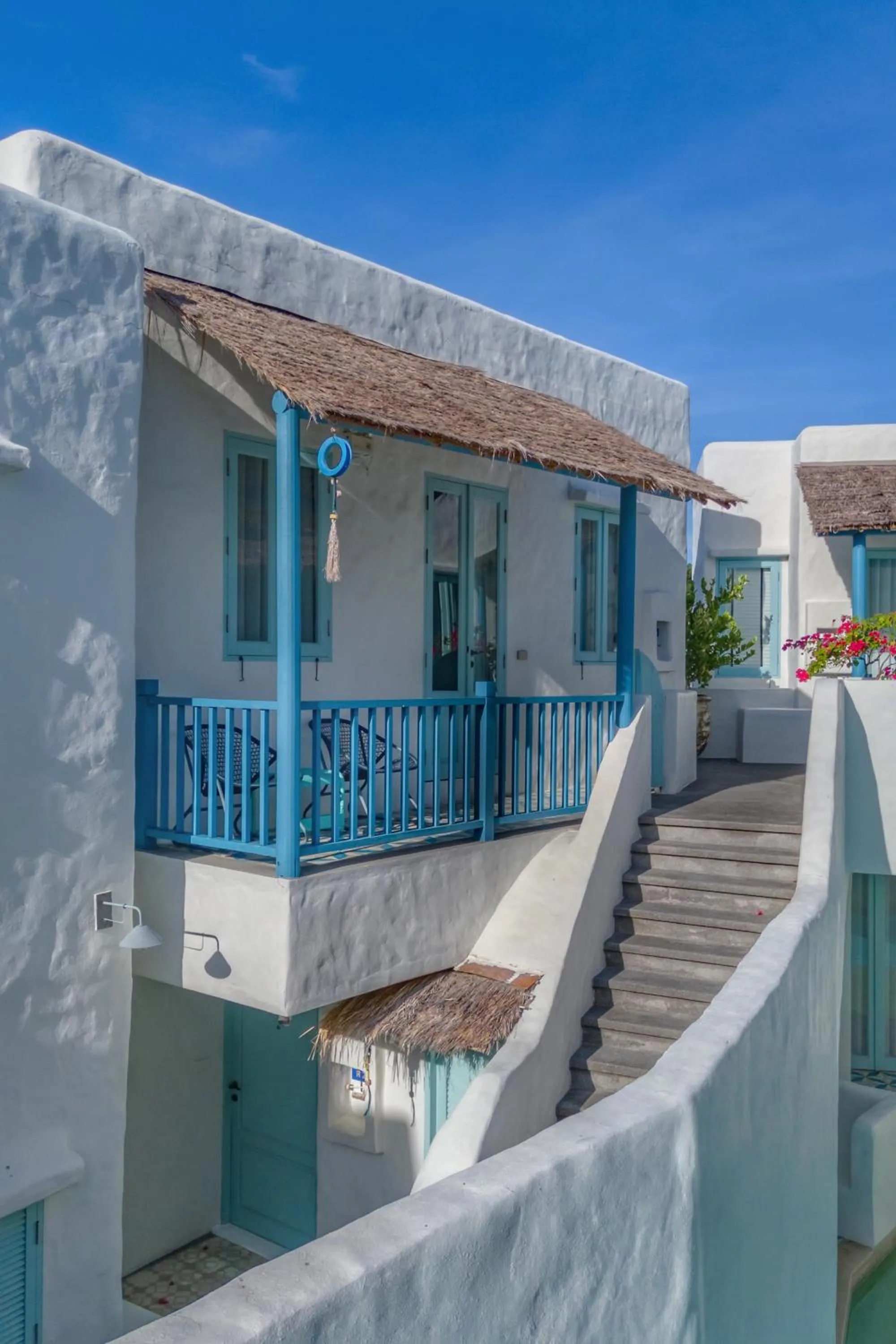 Property building in Resort de Paskani