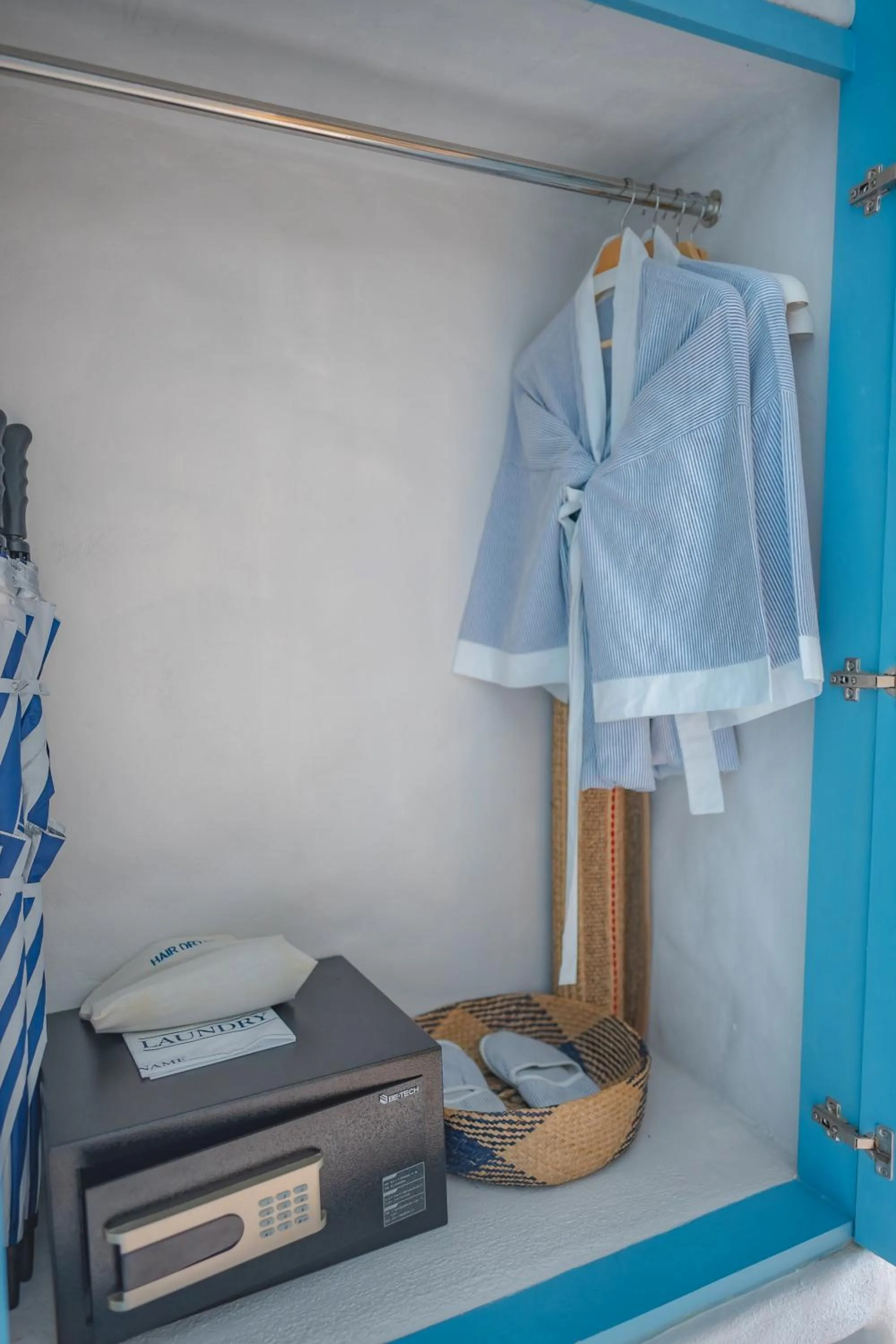 Property building in Resort de Paskani