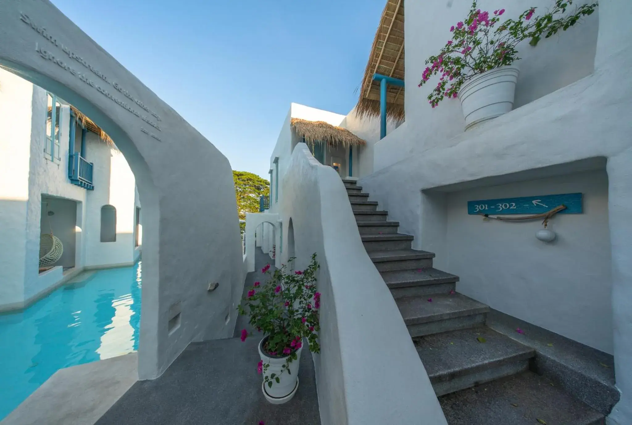 Facade/entrance in Resort de Paskani Facade/entrance in Resort de Paskani