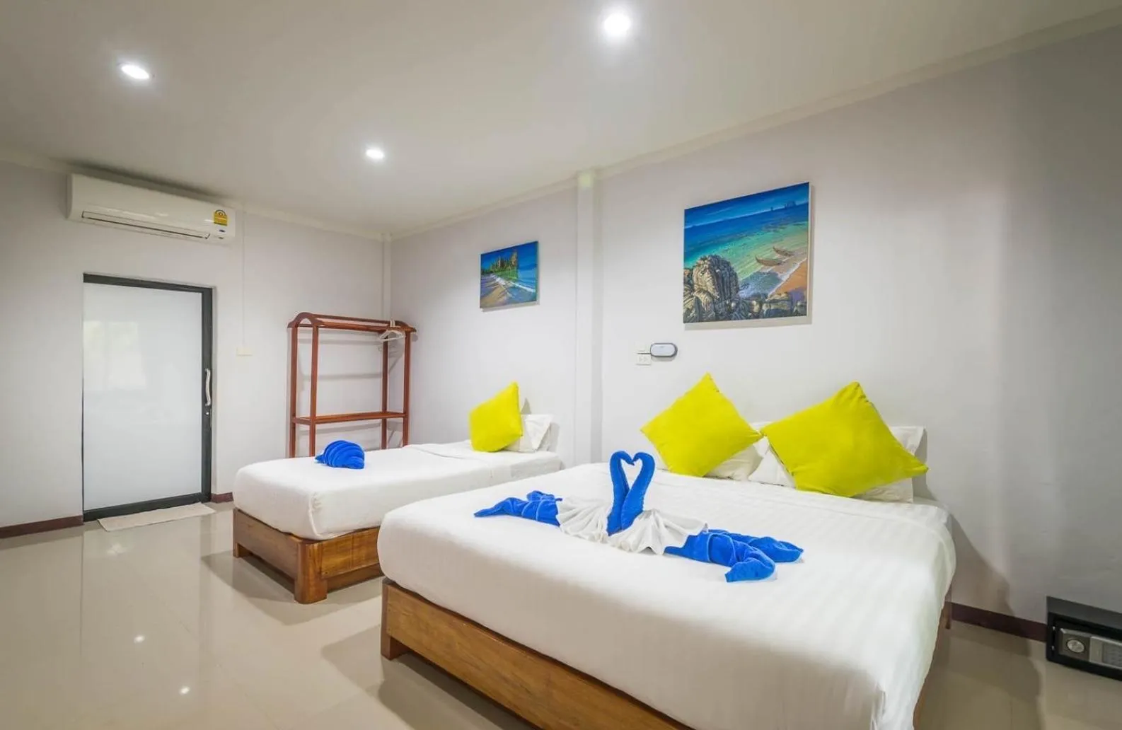 Bed in Klongdao Sunset Villa