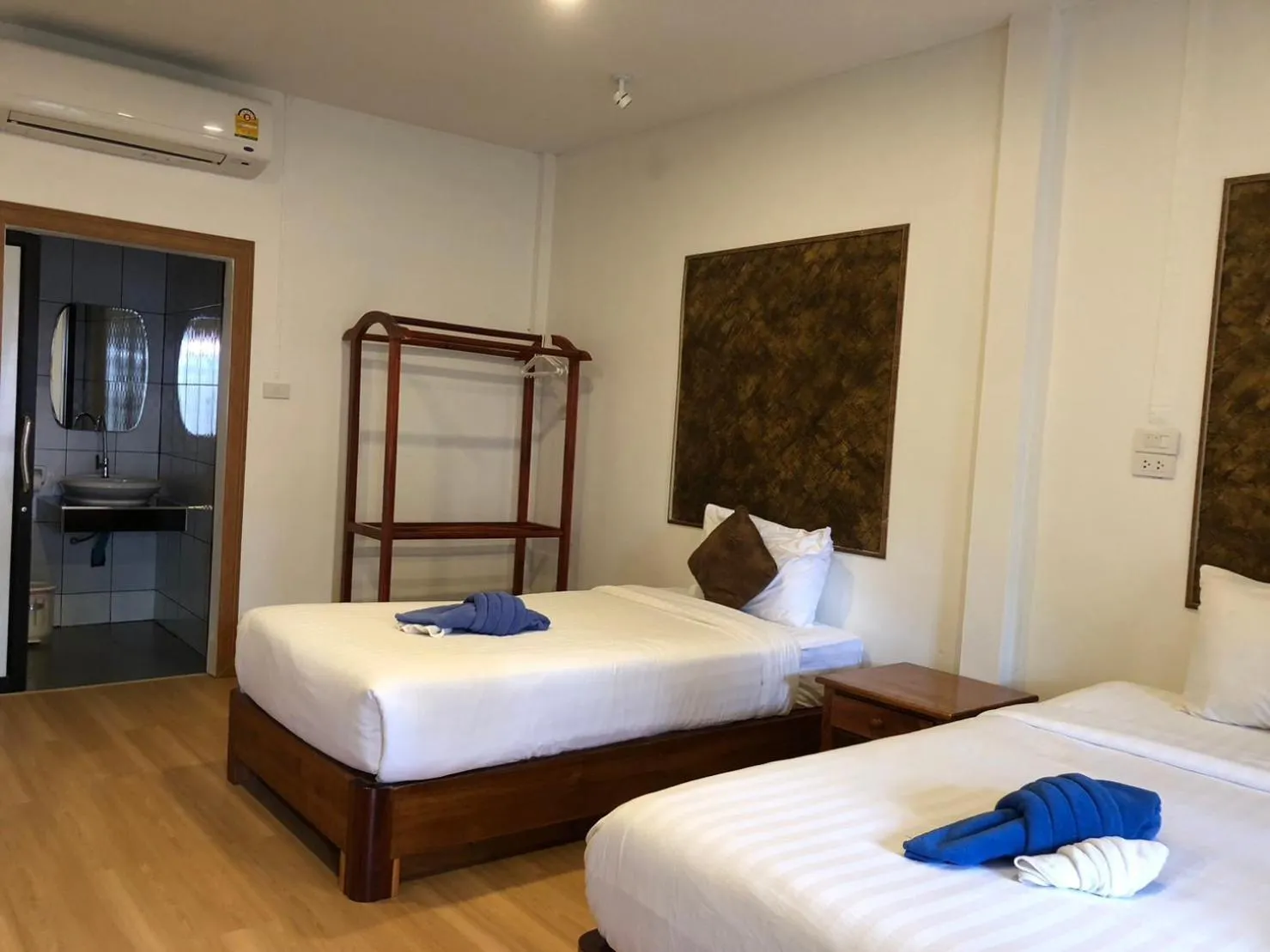 Bed in Klongdao Sunset Villa