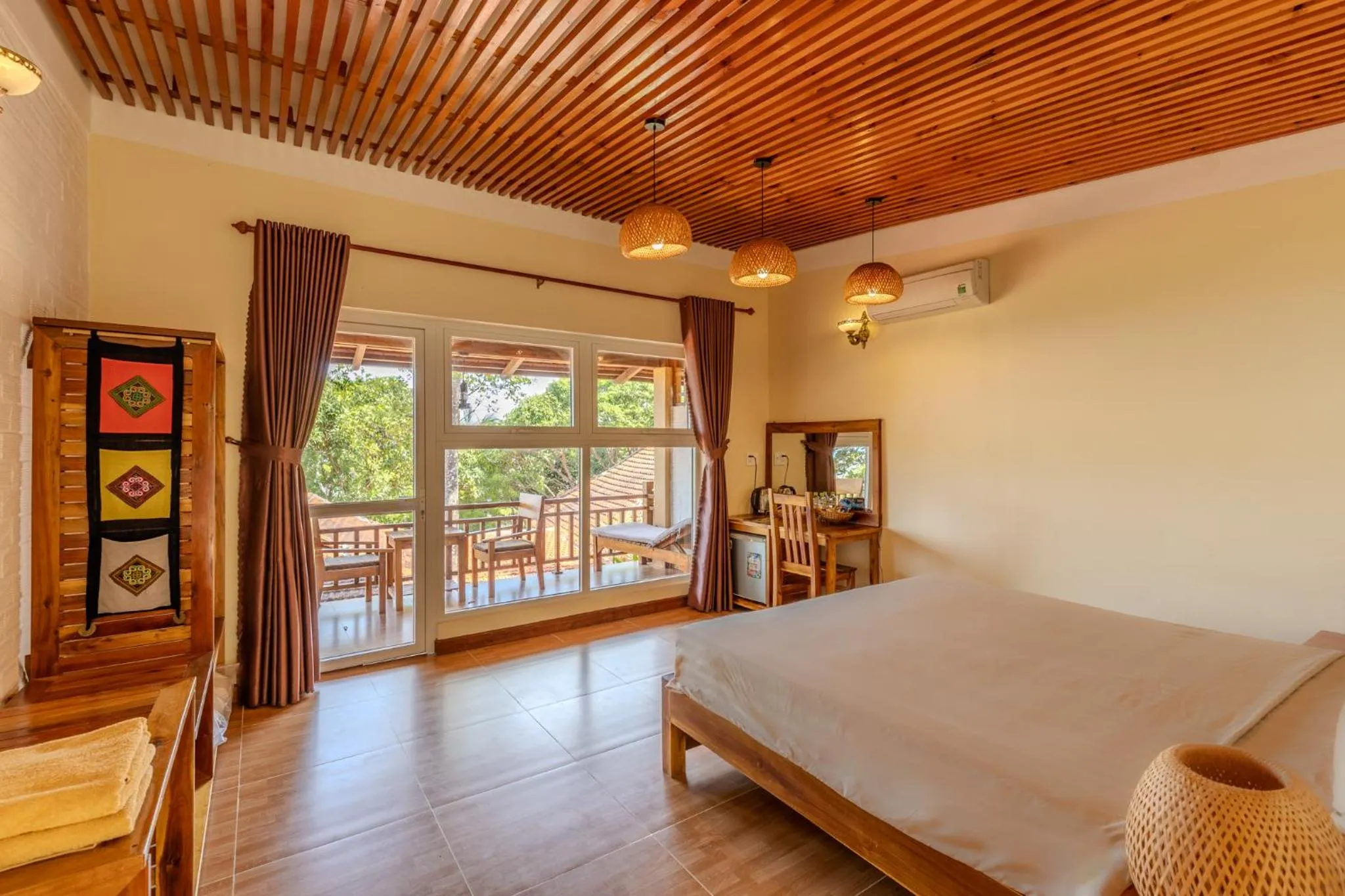 Bed in Mango Beach Resort