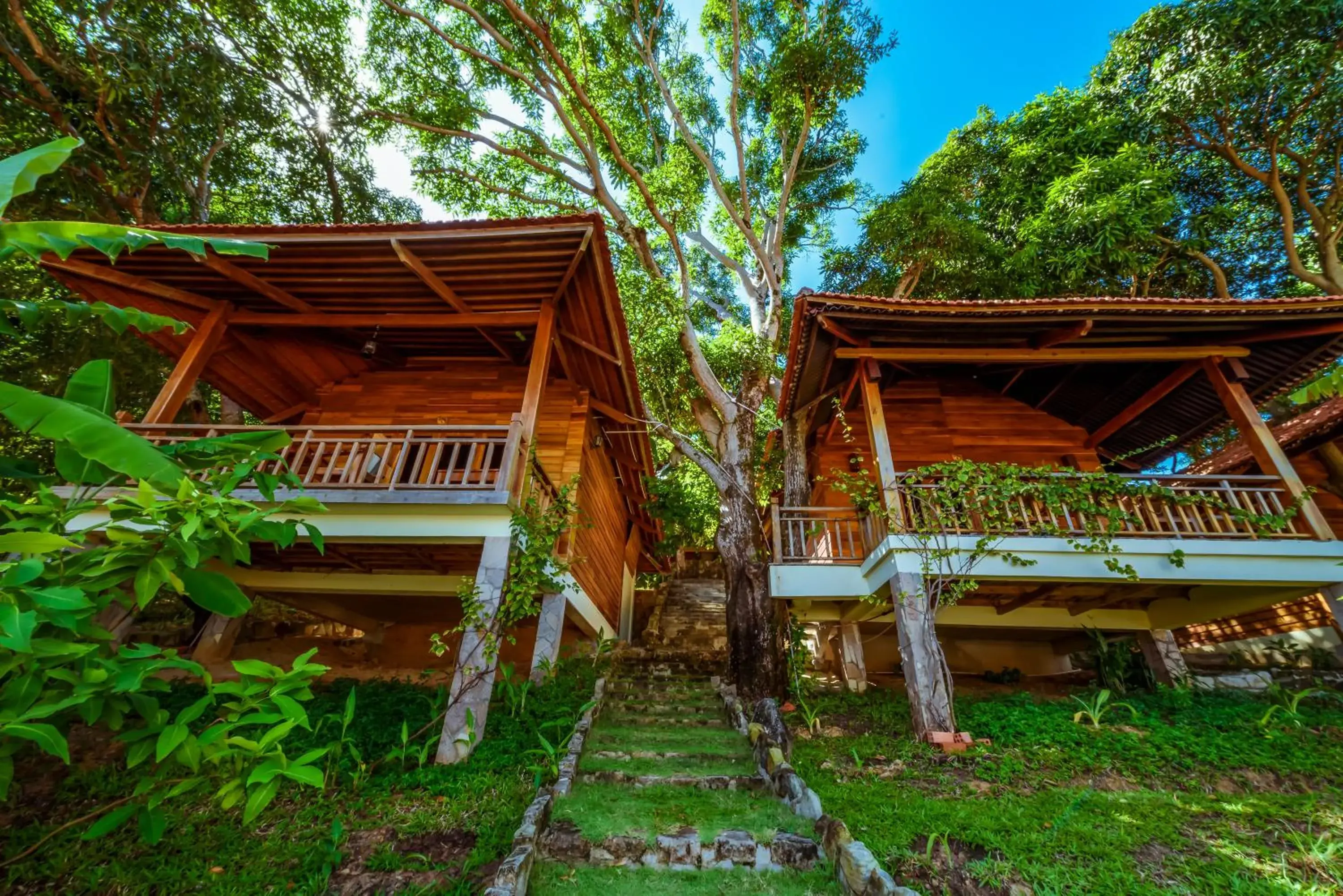 Property building in Mango Beach Resort Property building in Mango Beach Resort