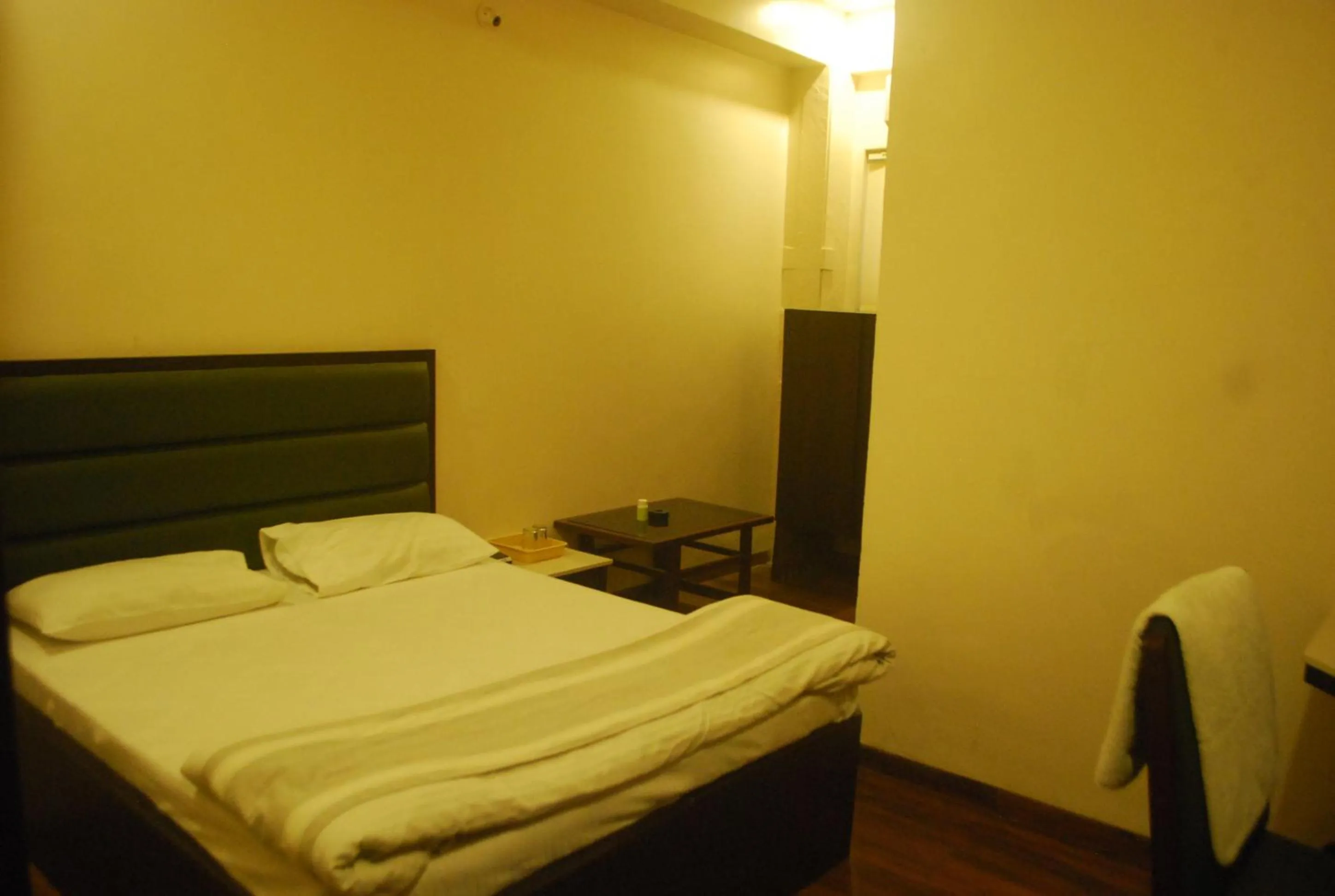 Bed in Hotel New Sunder