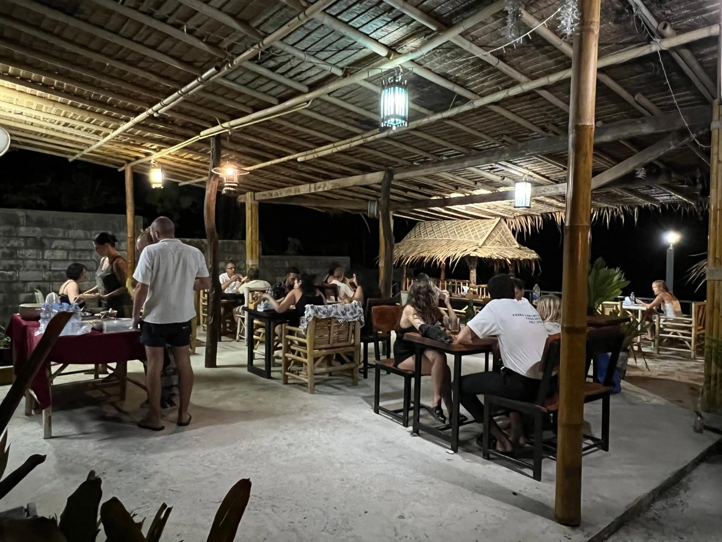 Restaurant/places to eat in Chom Dao Resort
