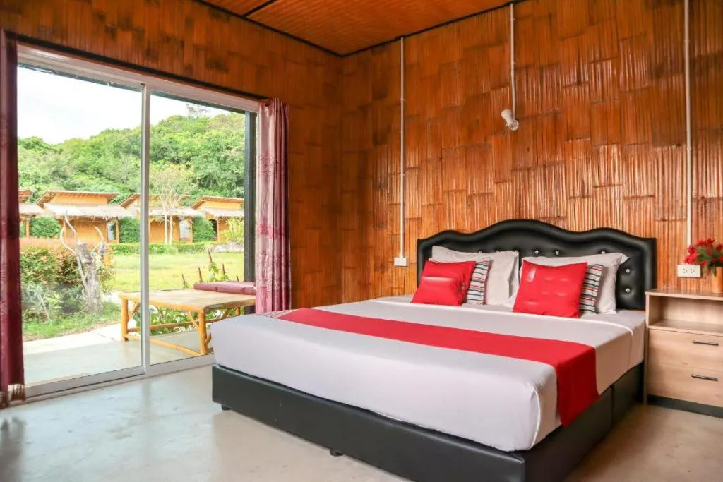 Bed in Chom Dao Resort