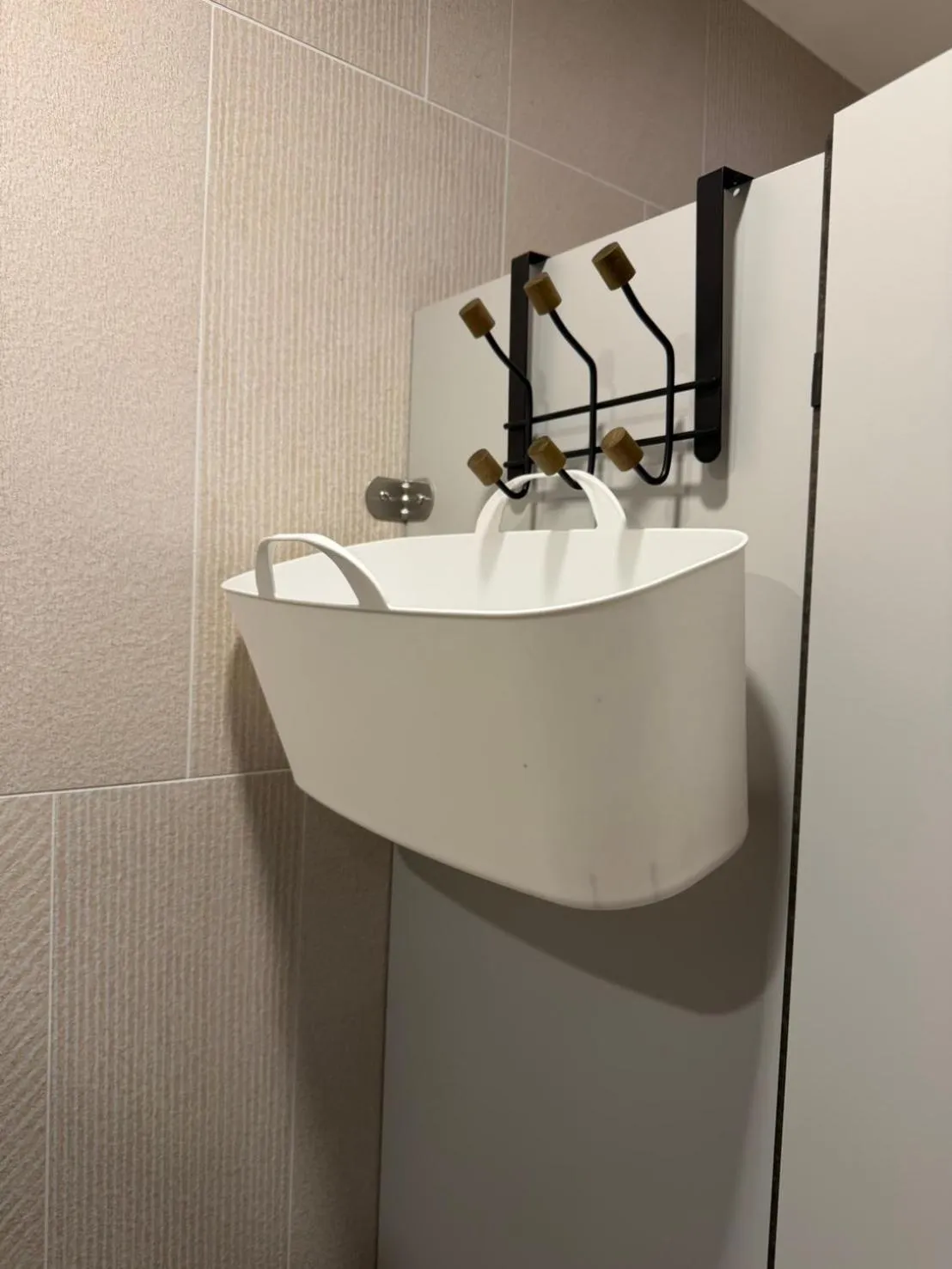 Bathroom in Hangkhau Hotel