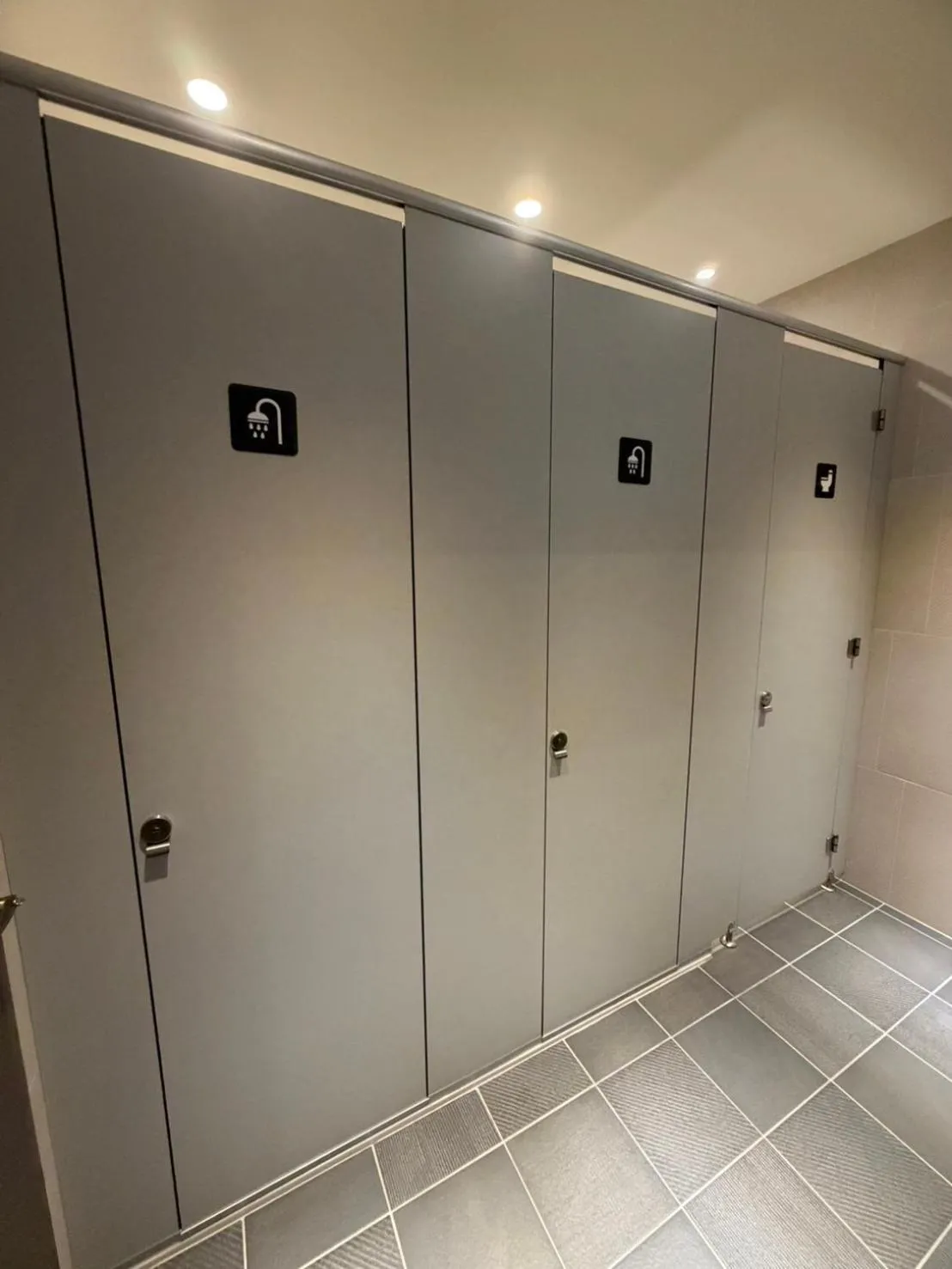 Shower in Hangkhau Hotel