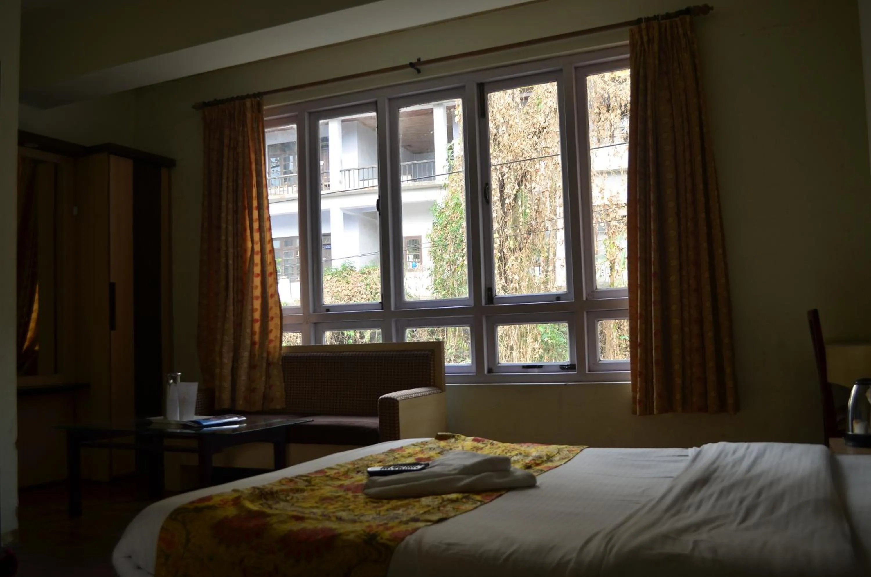 Photo of the whole room, Bed in Jagjeet's Sikkim Retreat