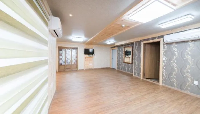 TV and multimedia in Red Windmill Pension