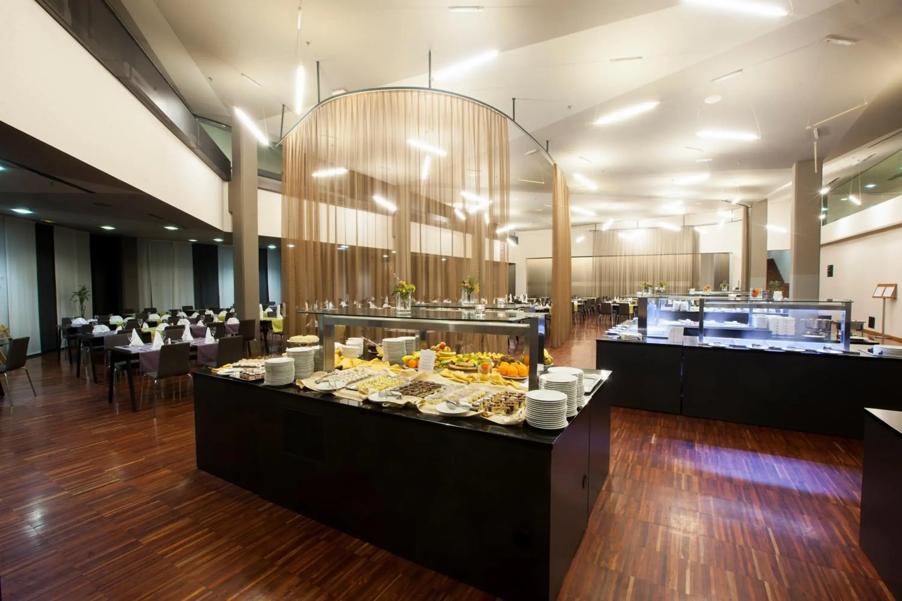 Restaurant/places to eat in Terme Tuhelj Hotel Well Restaurant/places to eat in Terme Tuhelj Hotel Well