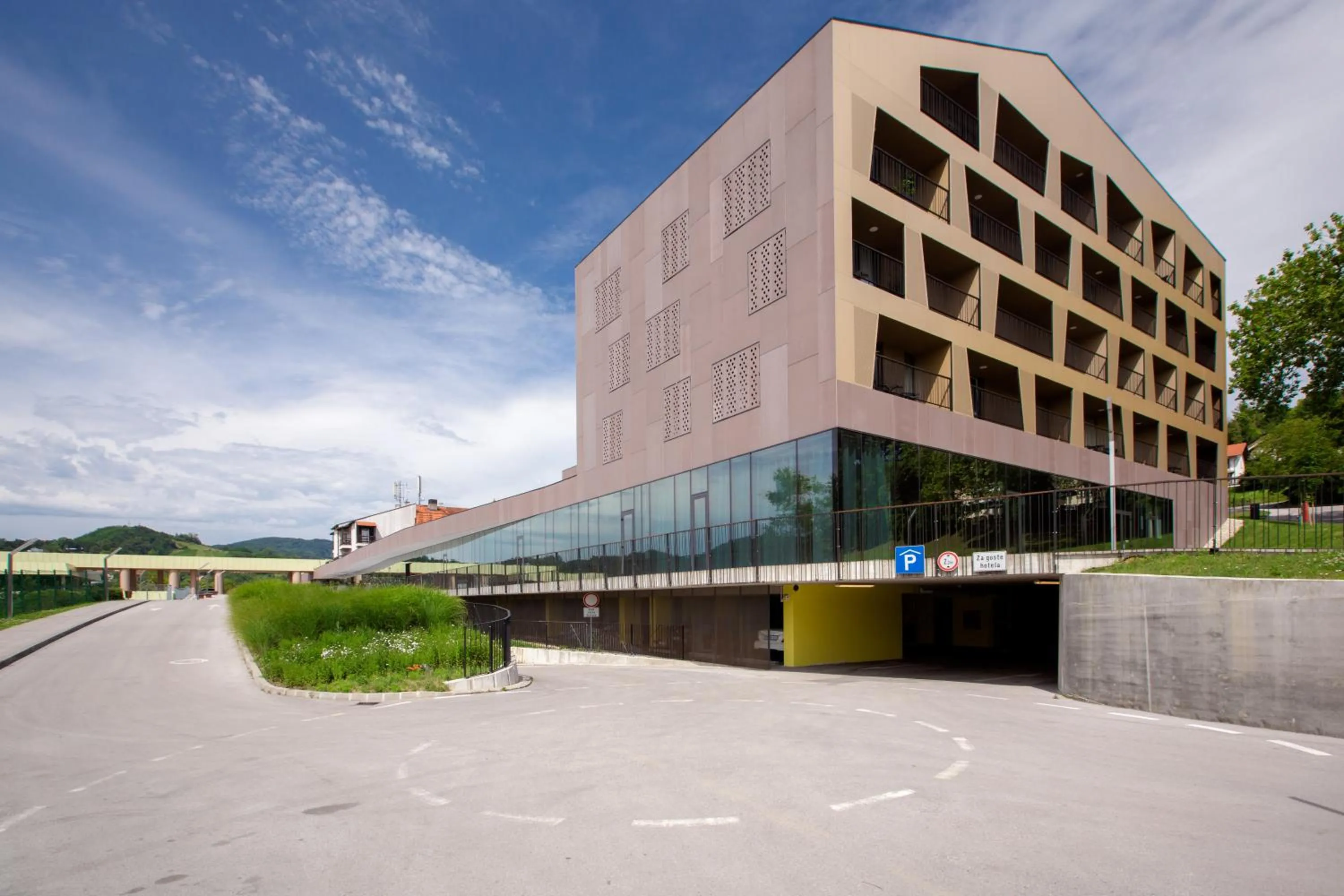 Facade/entrance in Terme Tuhelj Hotel Well